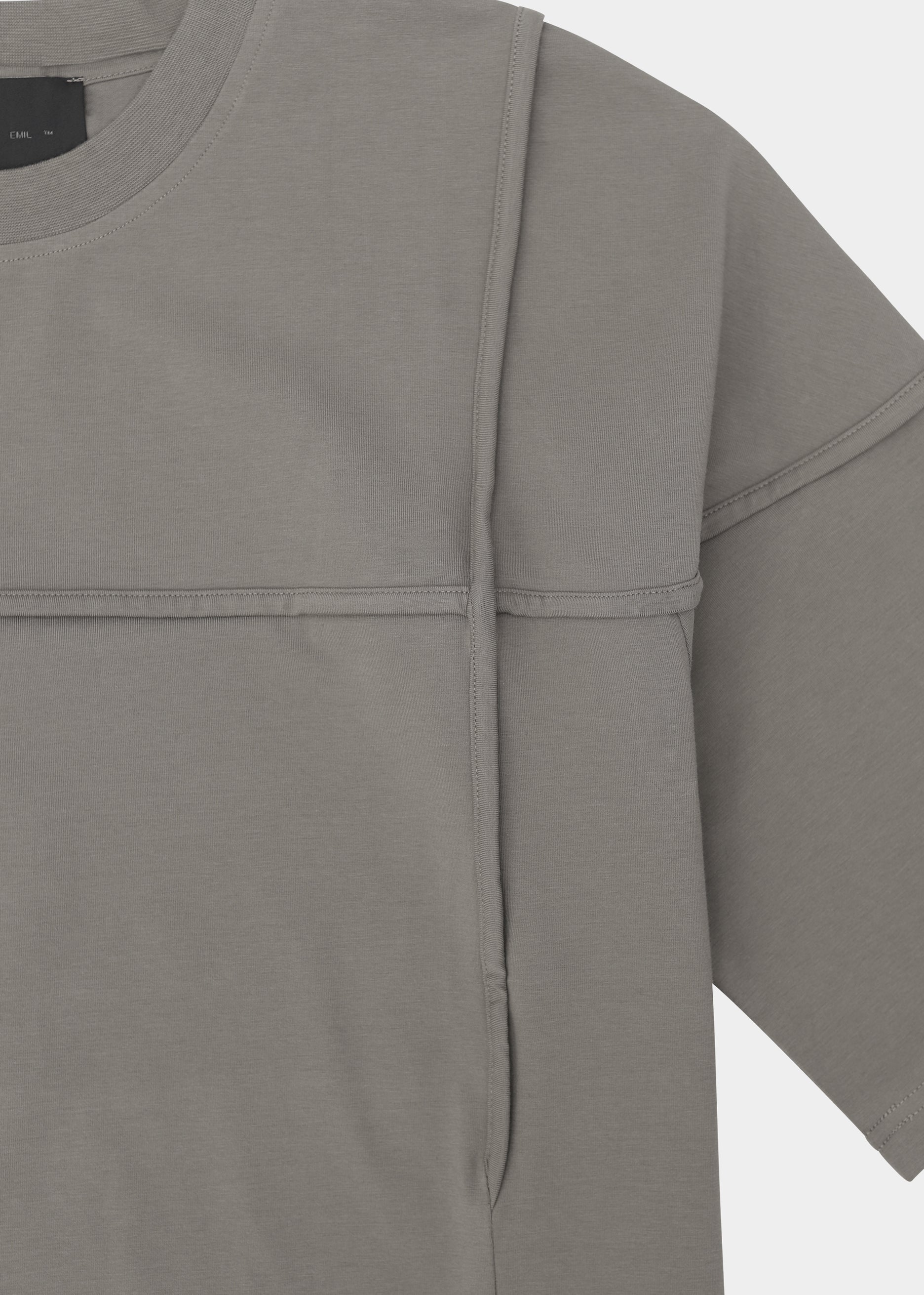 HE, product: NOSTRA T-SHIRT (Fig. 7)