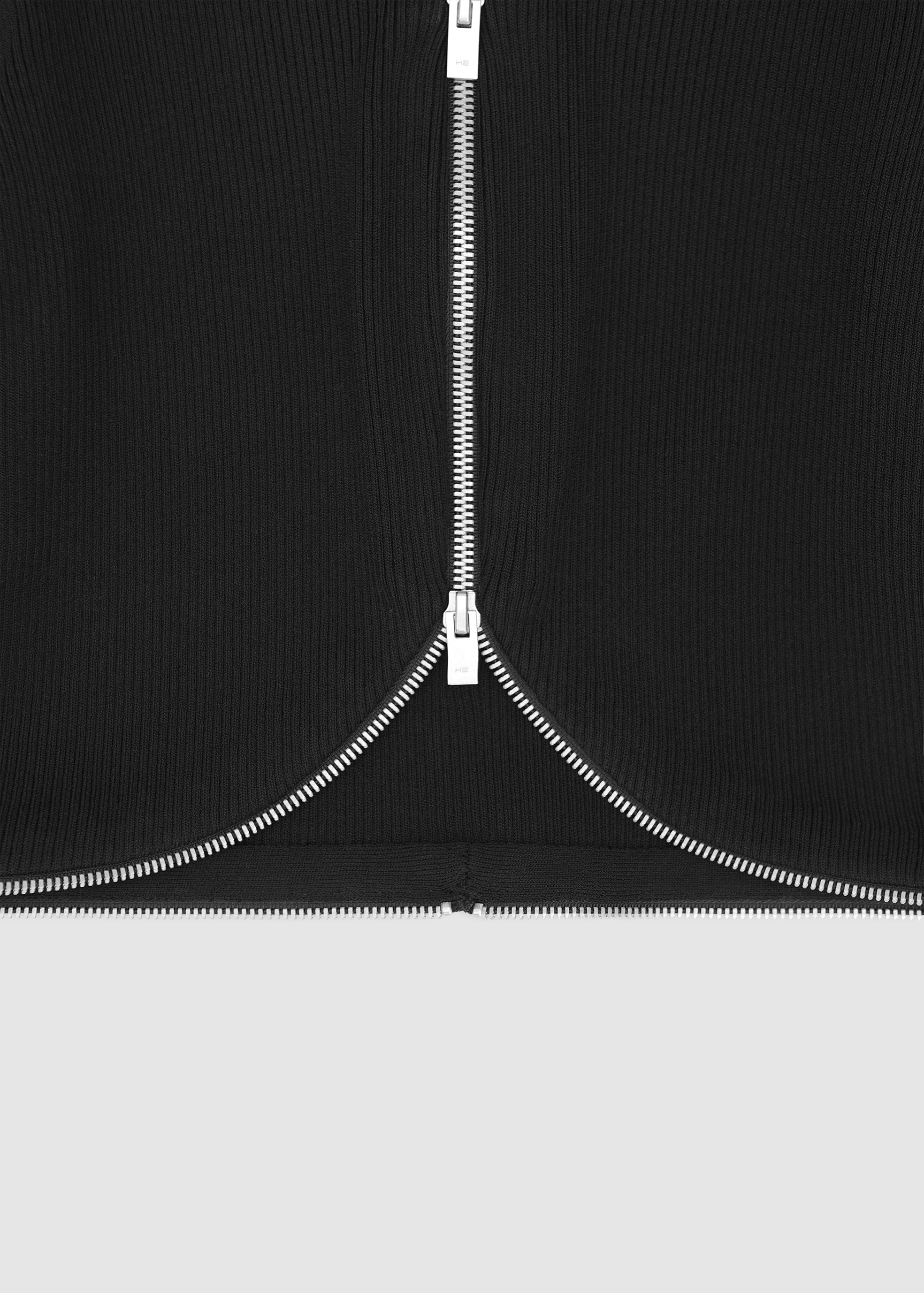 HE, product: OBOVATE LS KNIT (Fig. 7)