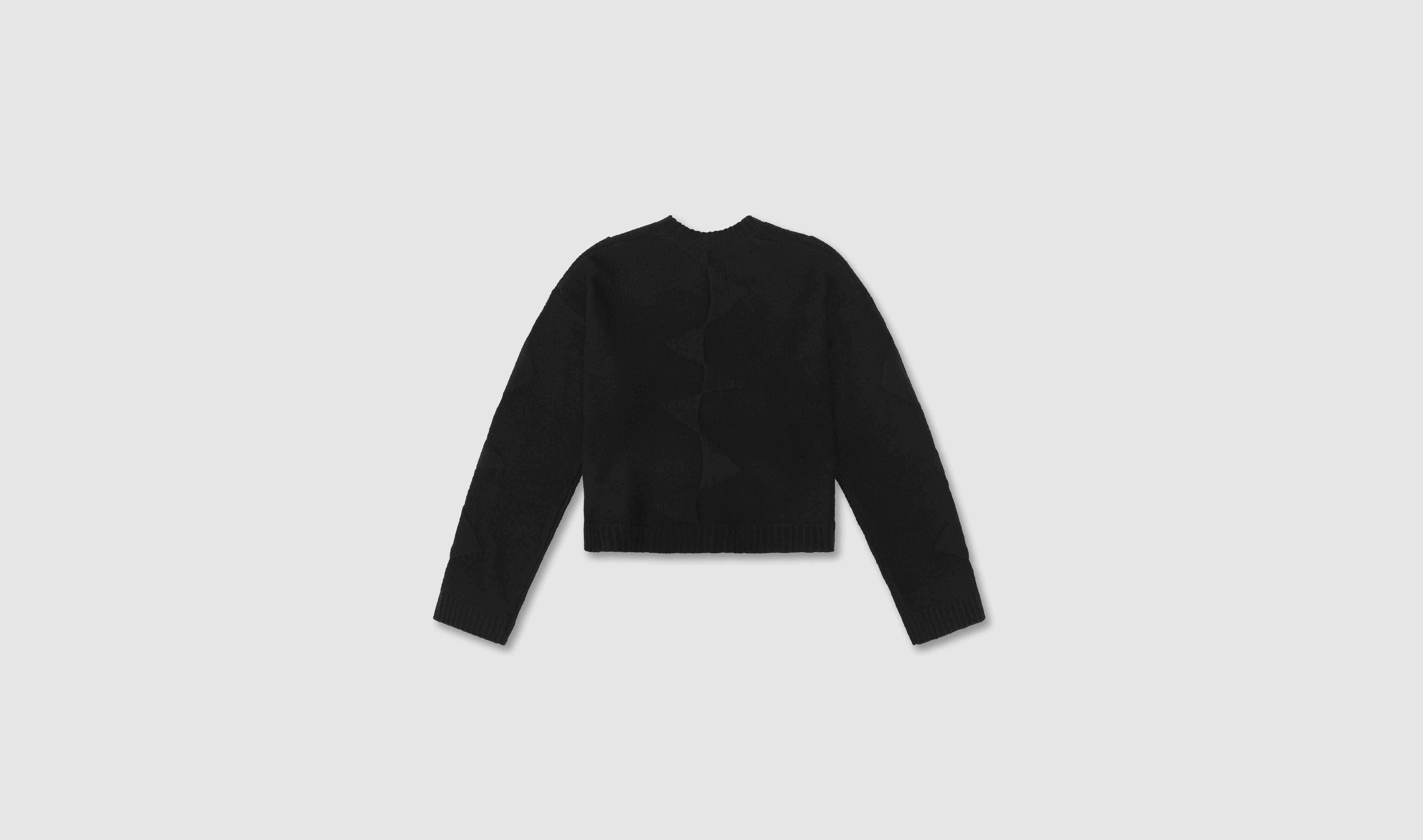 HE, product: CROPPED SPIRAL KNIT (Fig. 8)