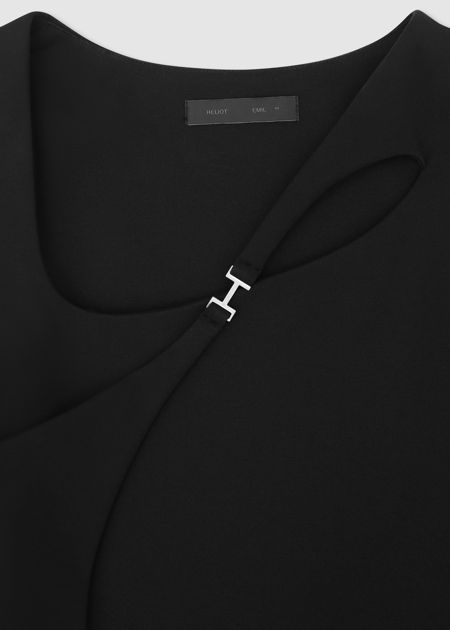 HE, product: DRAPPED CARABINER DRESS (Fig. 6)