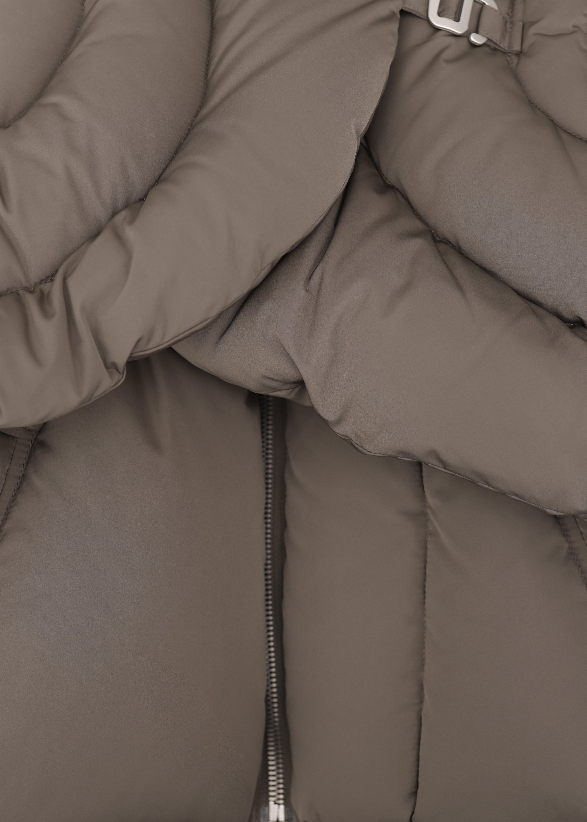 HE, product: CONNECTIVE DOWN JACKET (Fig. 12)