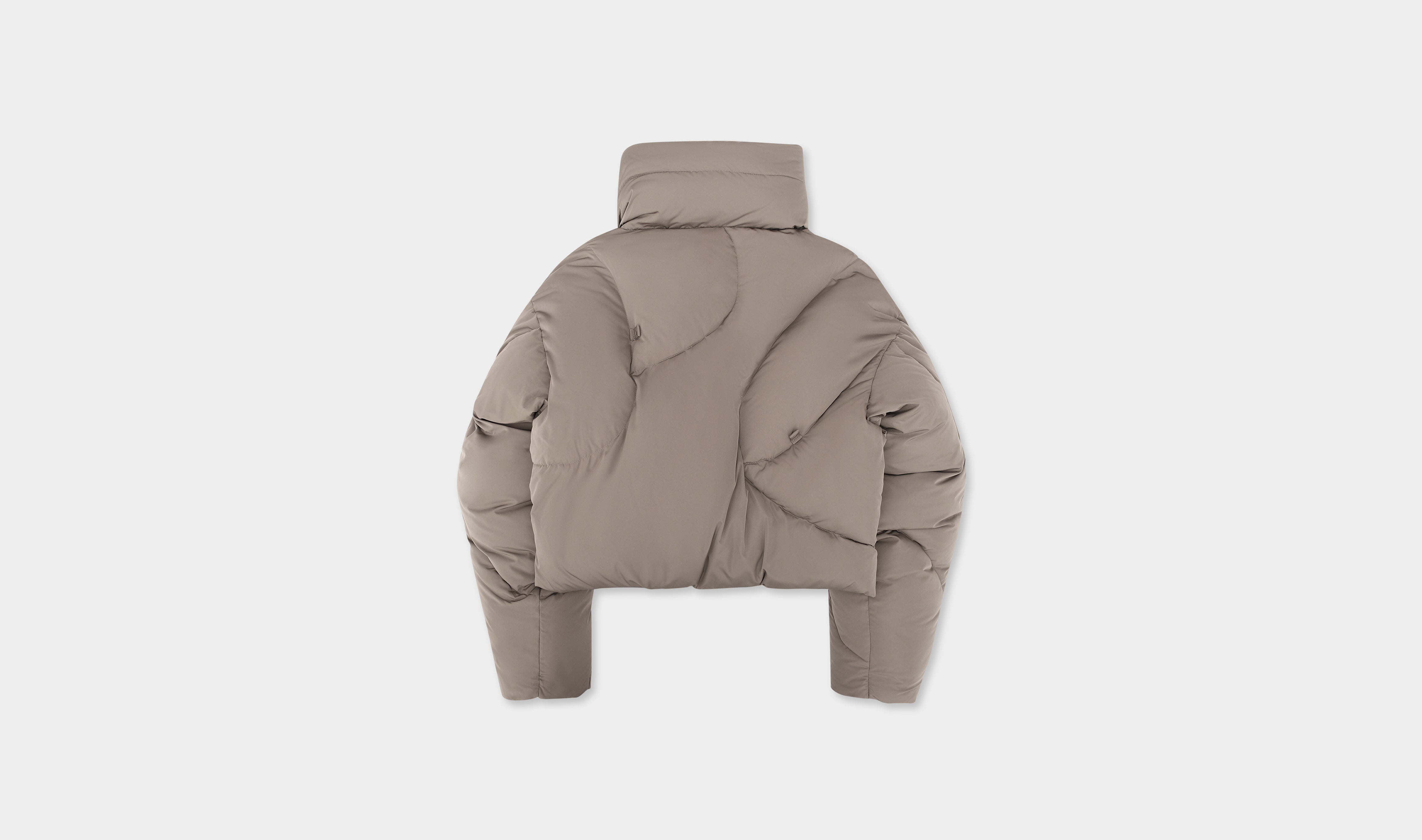 HE, product: CONNECTIVE DOWN JACKET (Fig. 7)