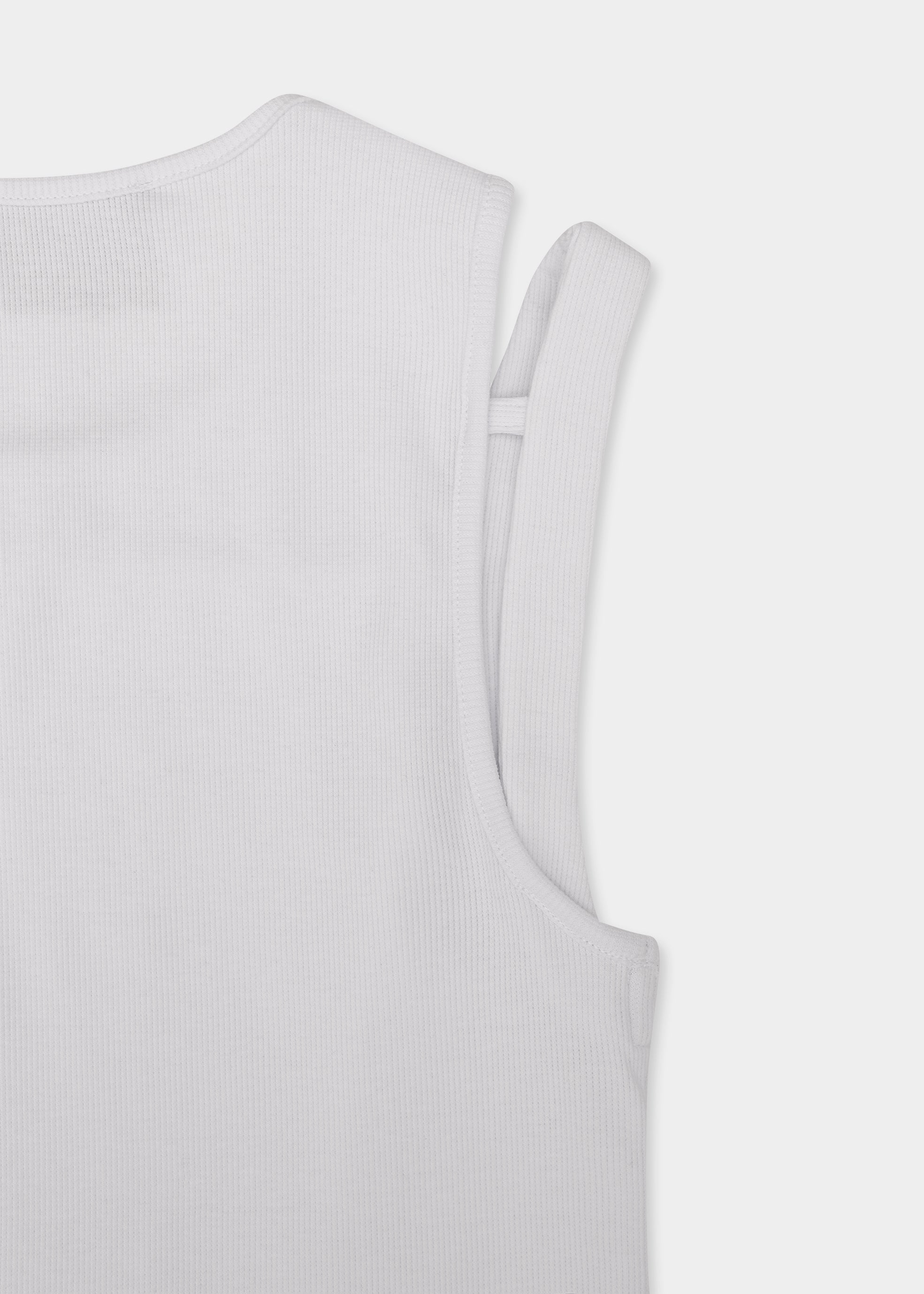 HE, product: GREGARIA SLINGER (Fig. 11)