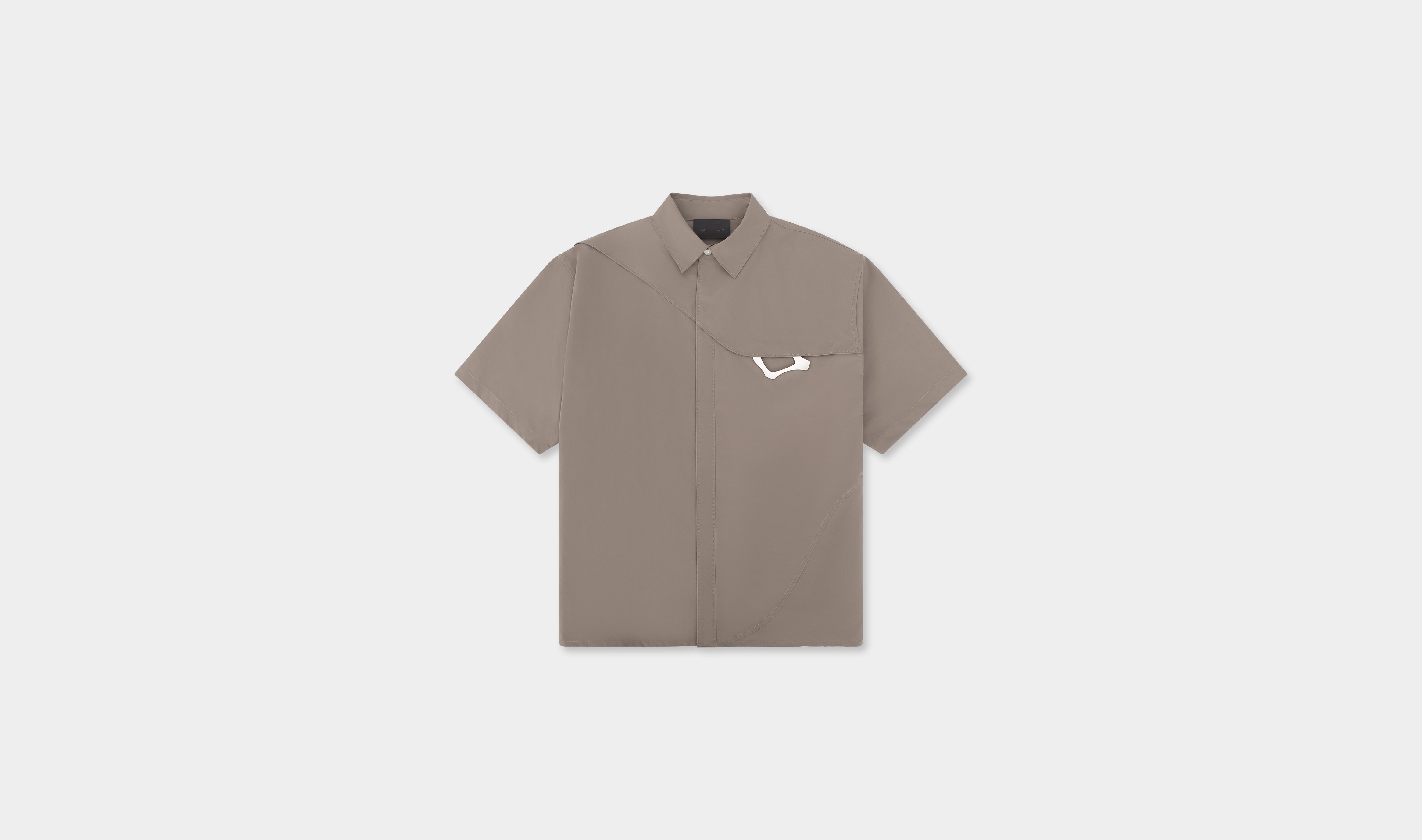 HE, product: S/S NYLON SHIRT W. CARABINER (Fig. 1)