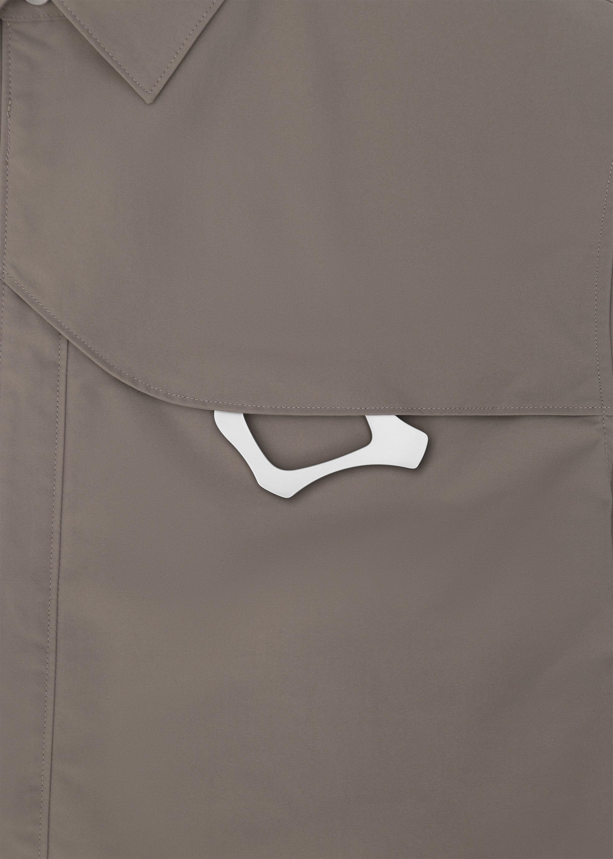 HE, product: S/S NYLON SHIRT W. CARABINER (Fig. 7)