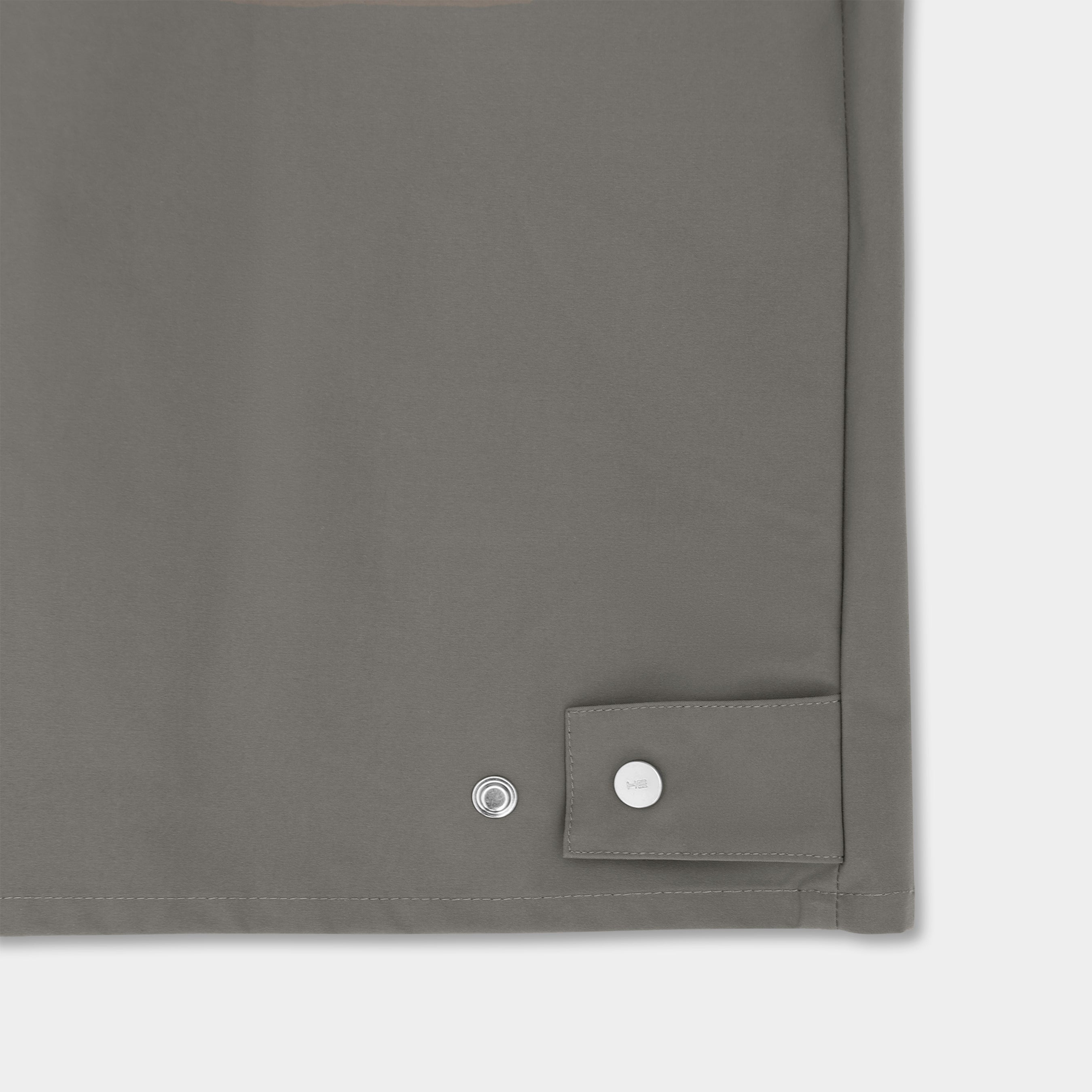 HE, product: SS/NYLON SHIRT W. CARABINER (Fig. 4)