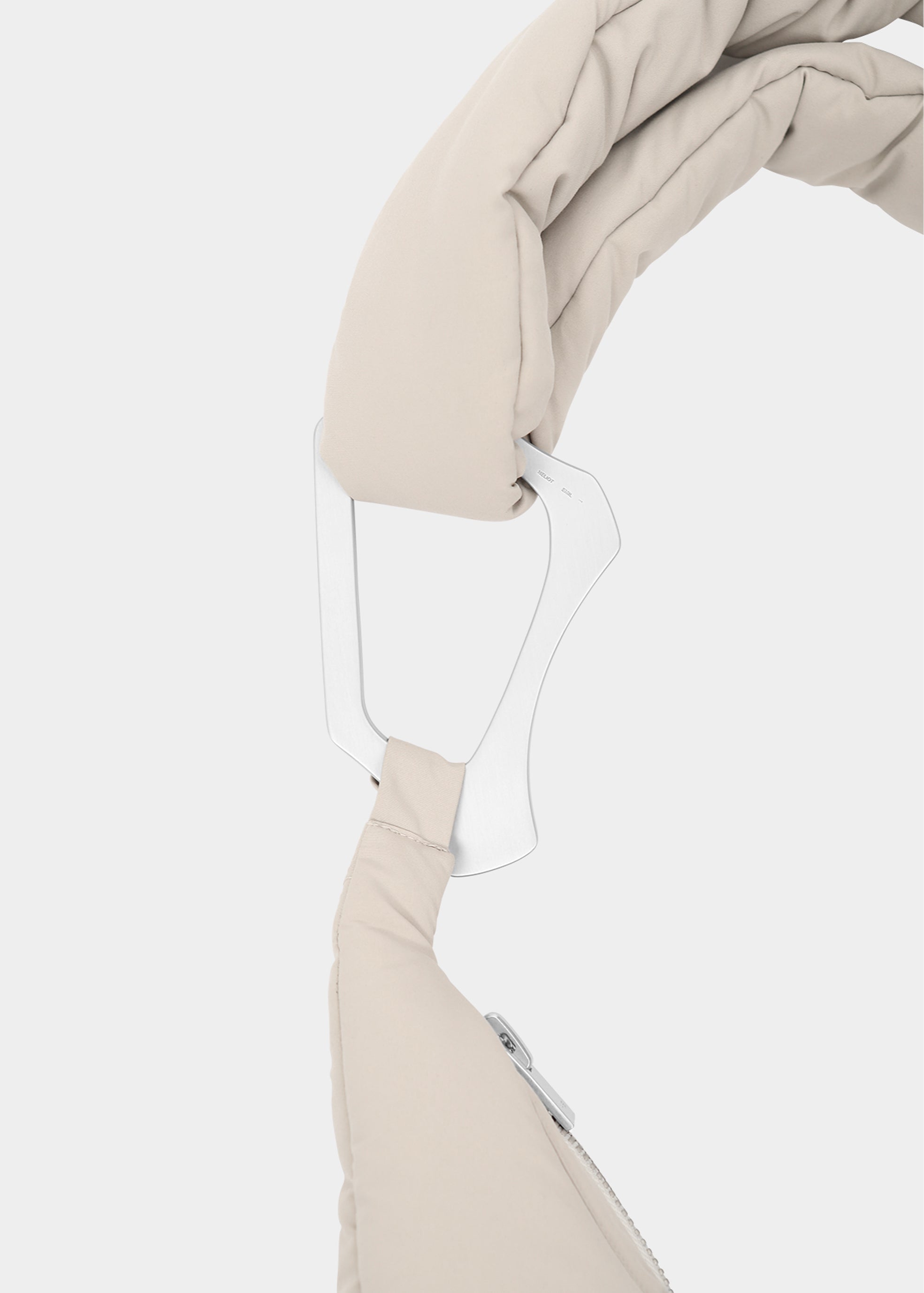 HE, product: ATTACHE TOTE (Fig. 9)