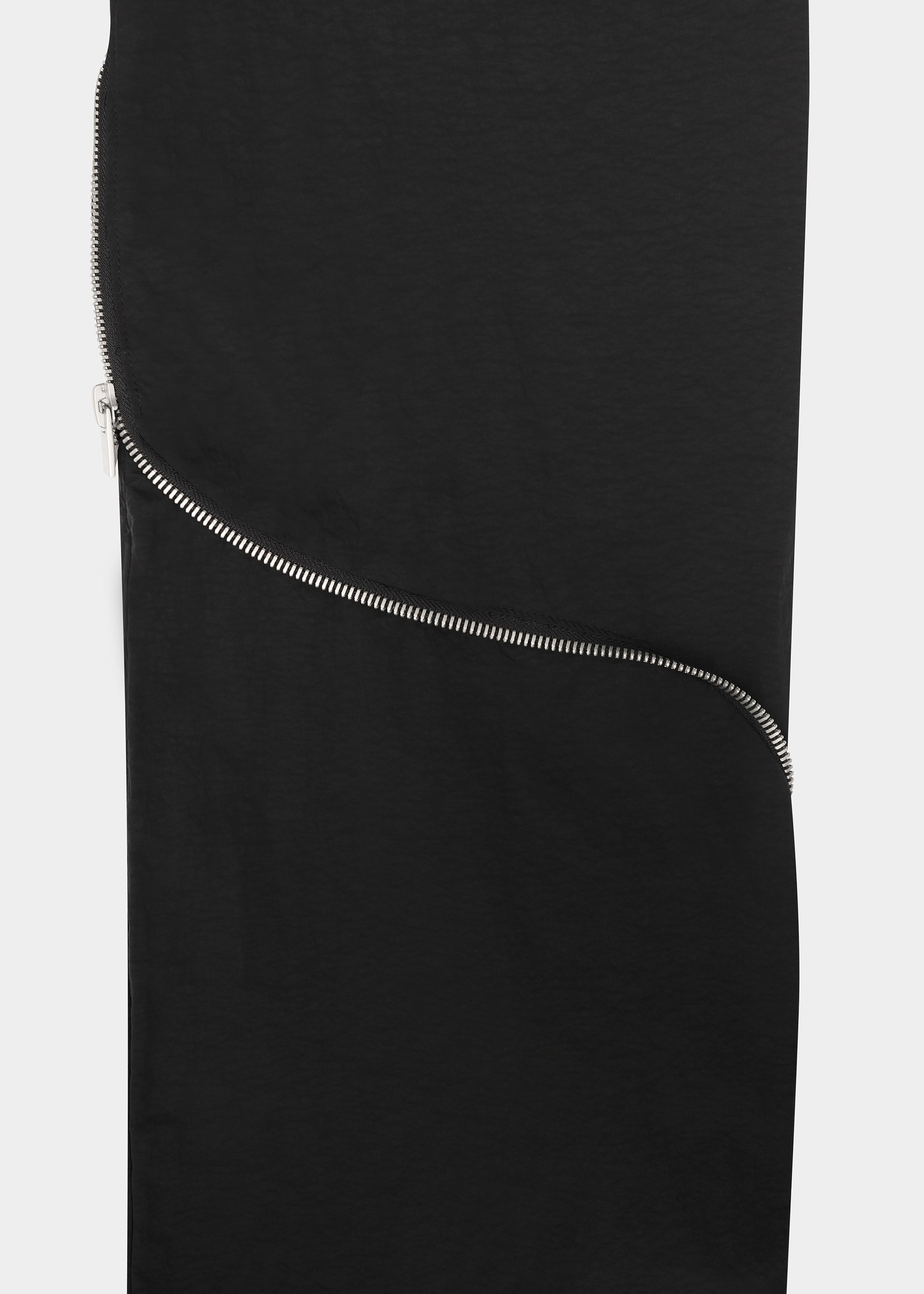 HE, product: PHYLLOTAXIS TROUSERS (Fig. 6)