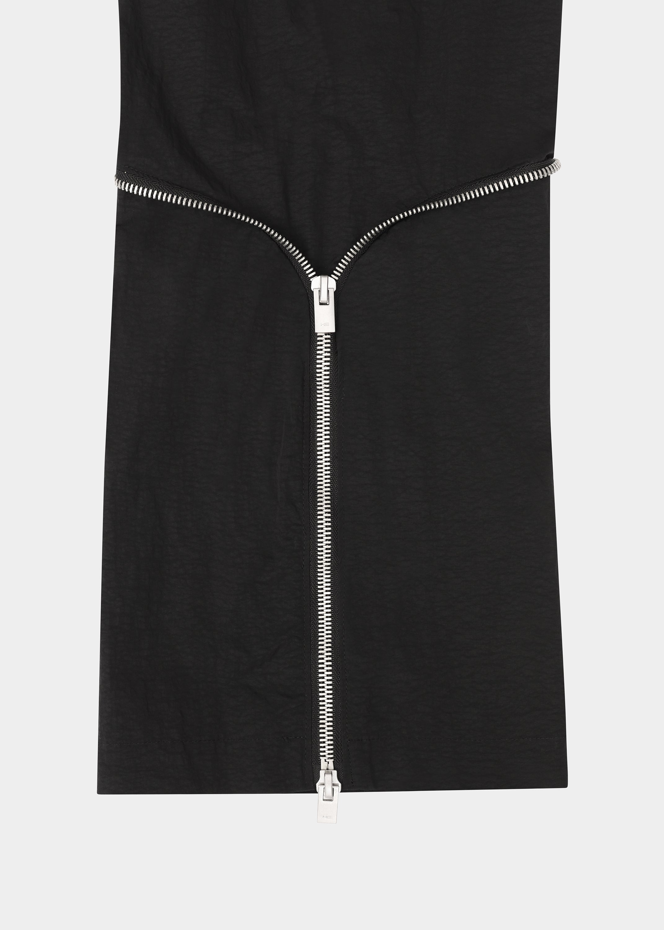 HE, product: PHYLLOTAXIS TROUSERS (Fig. 11)