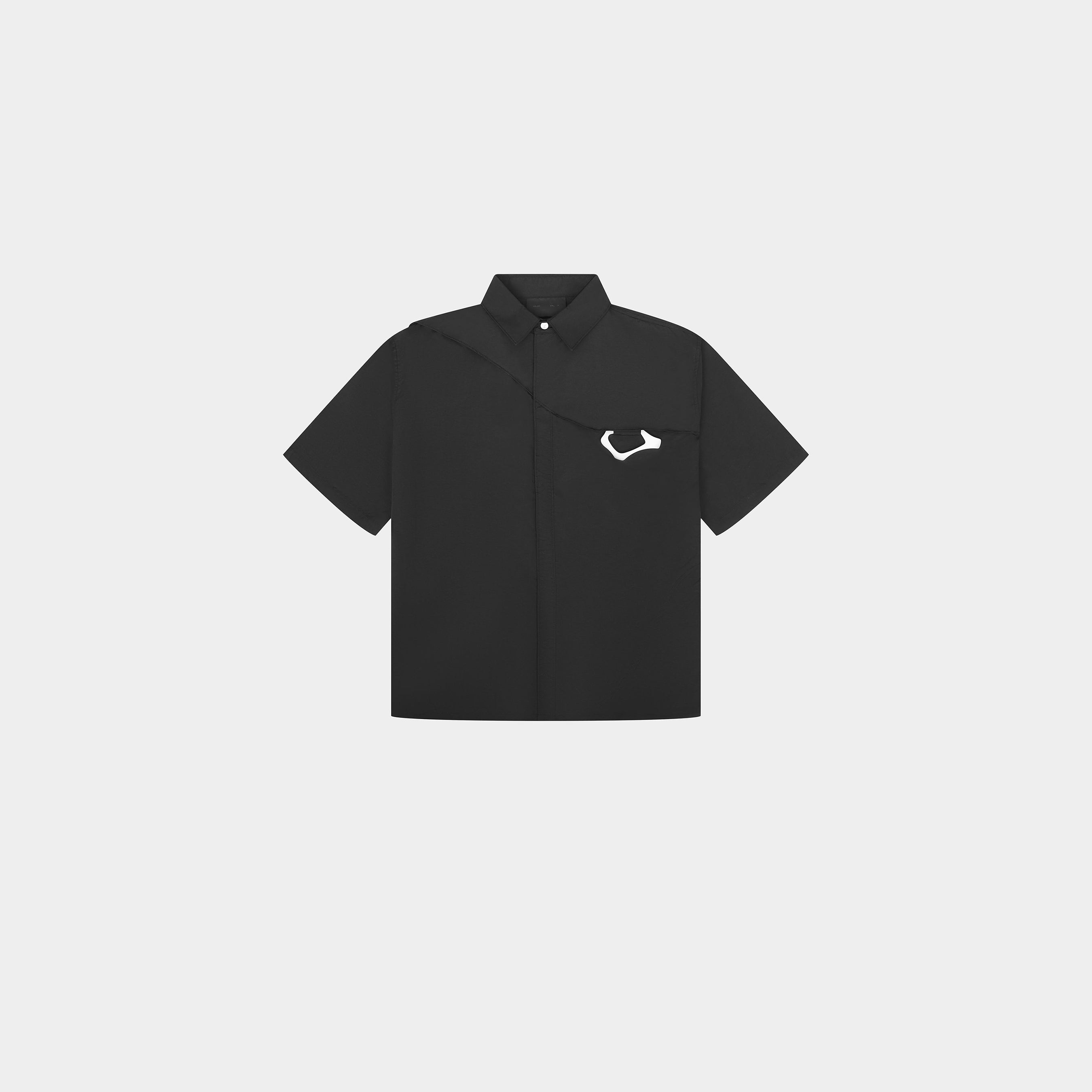 HE, product: S/S NYLON SHIRT W. CARABINER (Fig. 1)