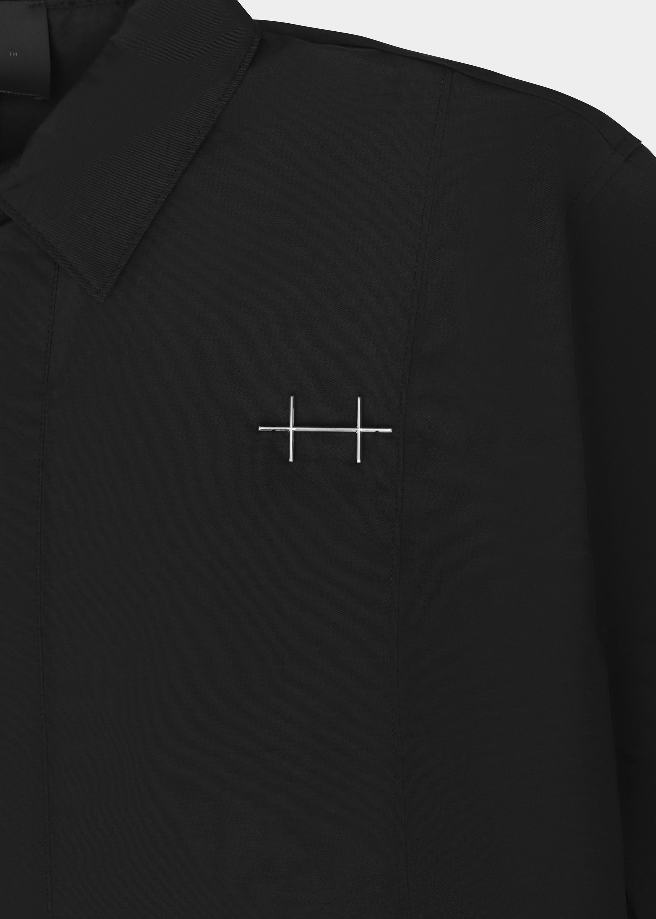 HE, product: PLICATE SHIRT (Fig. 6)