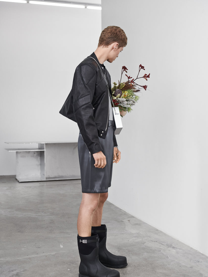 HE, product: LIQUID METAL SHORTS (Fig. 10)