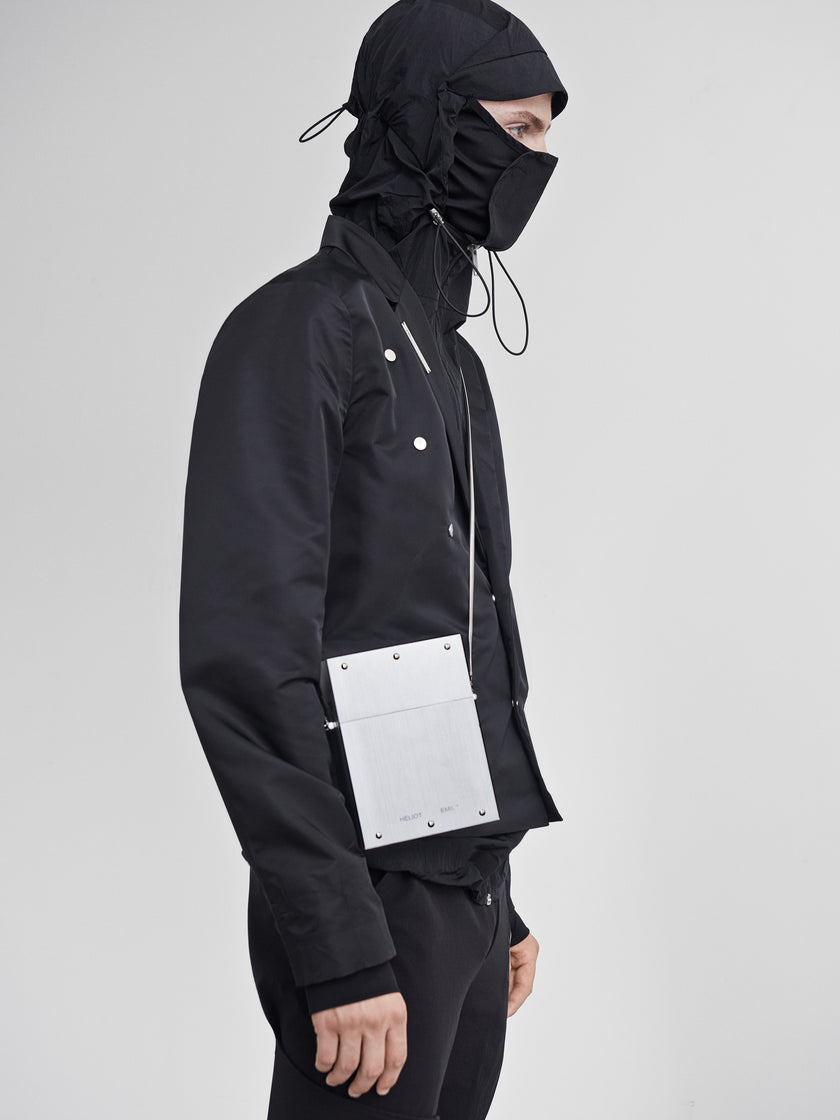 HE, product: ANAGENESIS TECH BLAZER (Fig. 7)