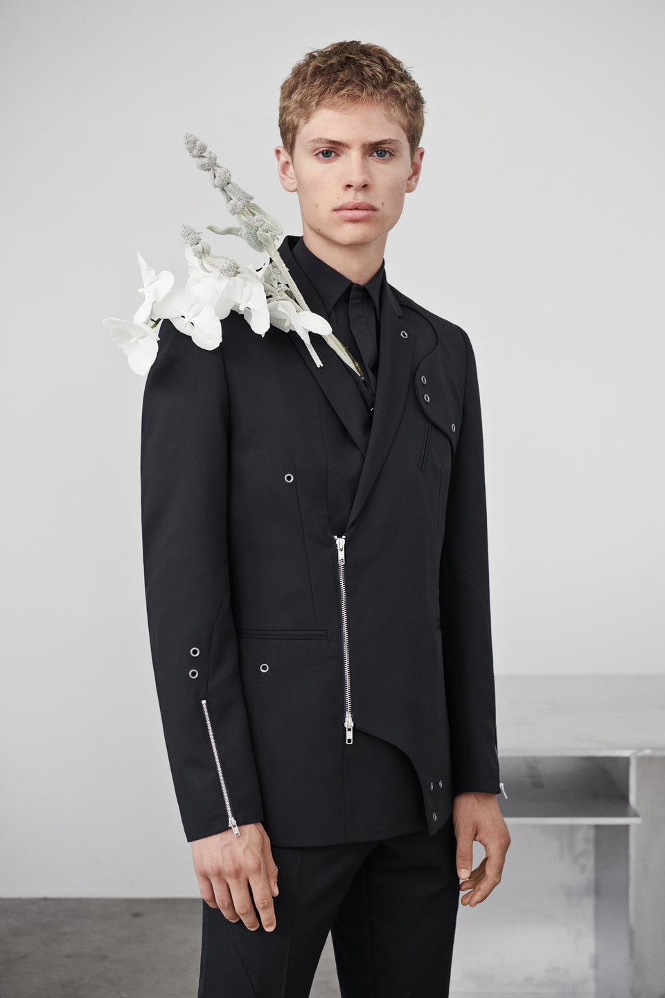 HELIOT EMIL_LOOKBOOK_SS22_MW_04