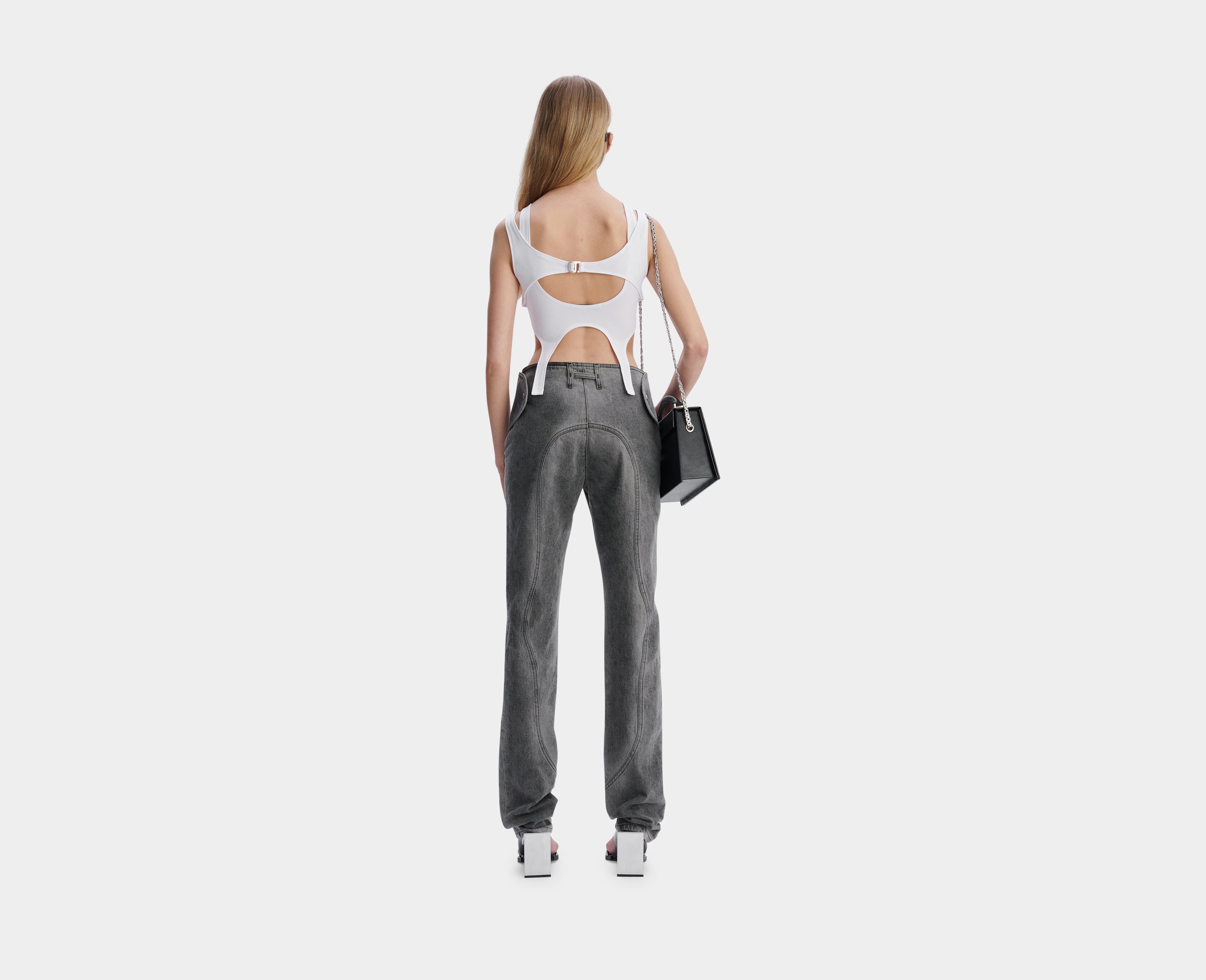 HE, product: HARNESS TOP (Fig. 4)