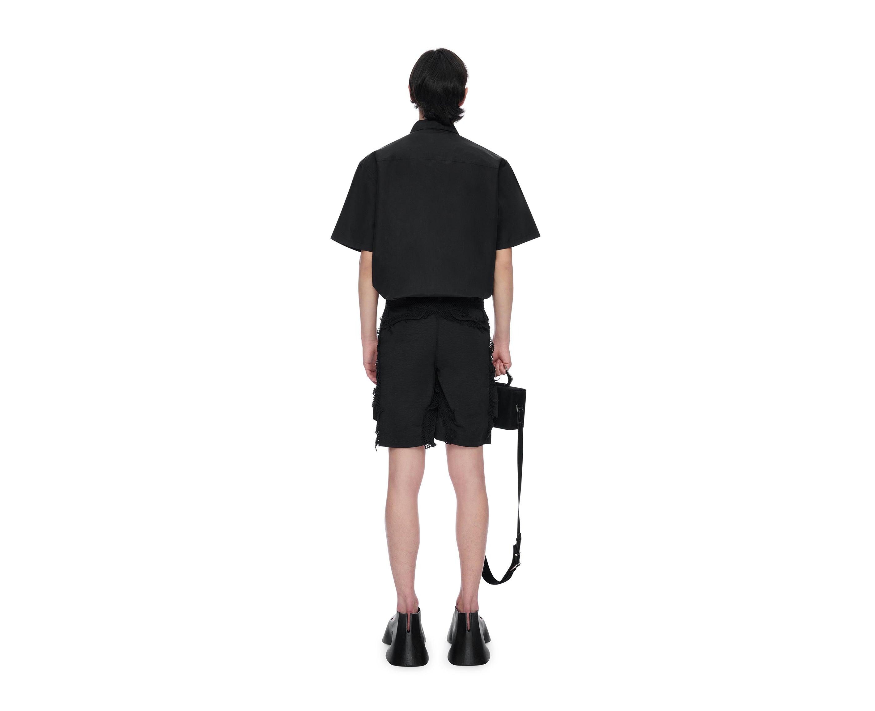 HE, product: SPHERICAL CARGO SHORTS (Fig. 4)