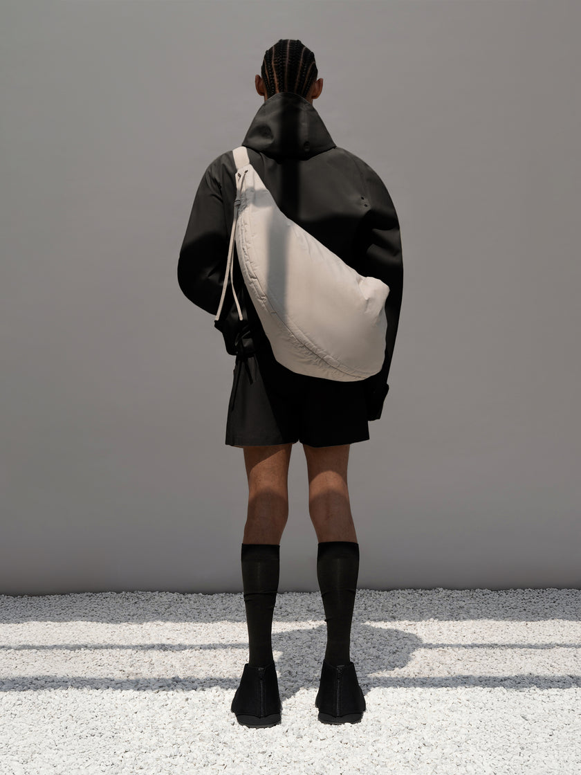 HE, product: AKHAL JACKET (Fig. 10)