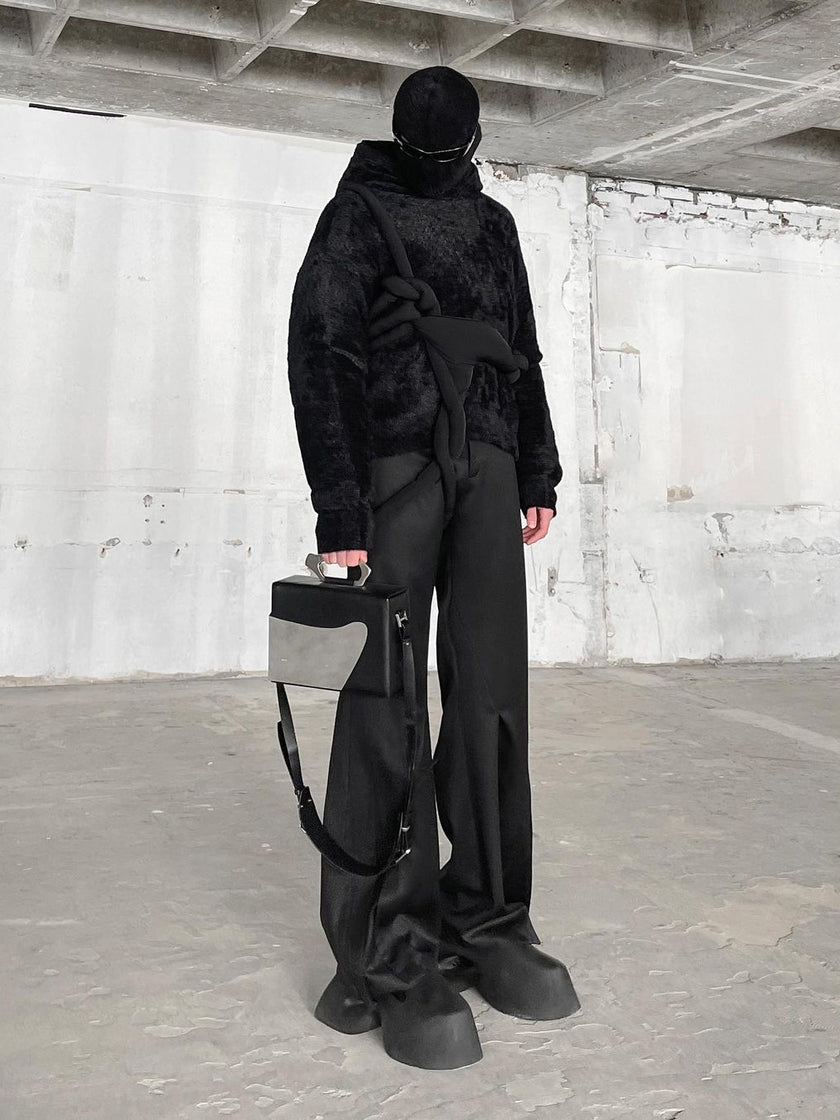 HE, product: ARISE BALACLAVA (Fig. 18)