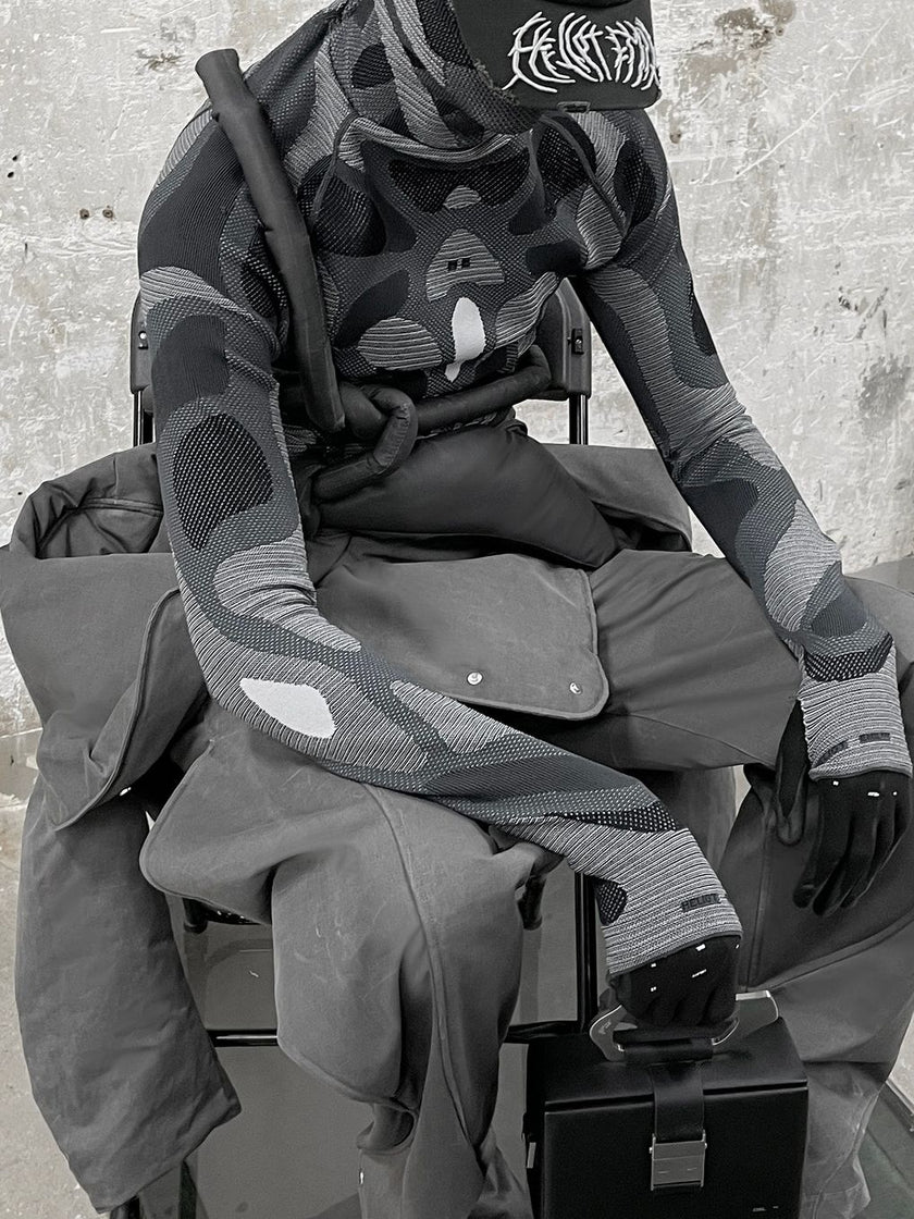 HE, product: DISTORTED CAP (Fig. 21)