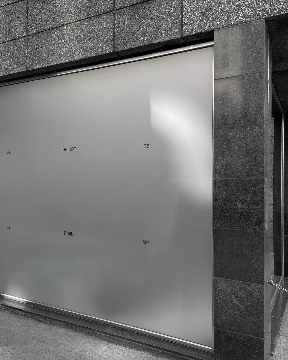 HELIOT EMIL_STORE_IMG_OUTSIDE_WINDOW_19.JPG