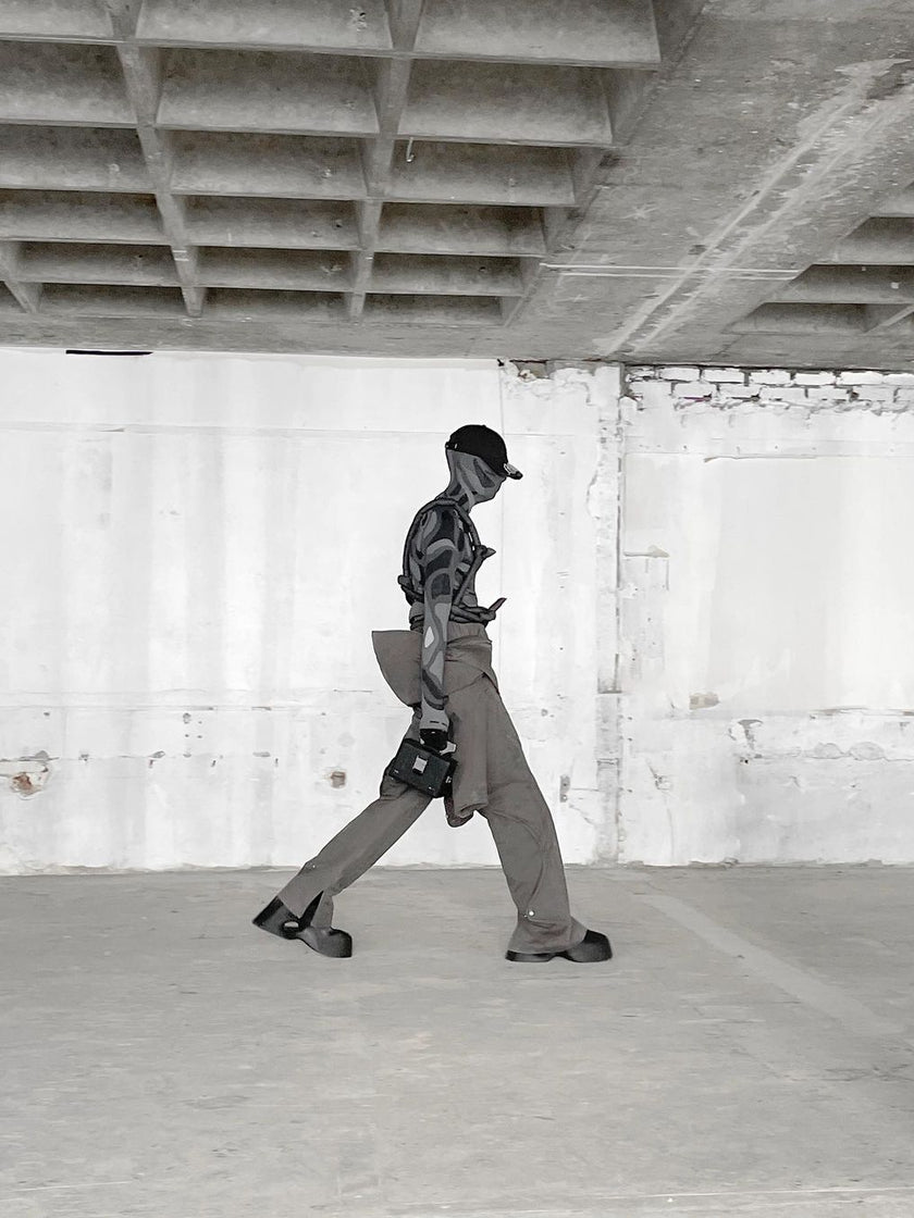 HE, product: DISTORTED CAP (Fig. 19)