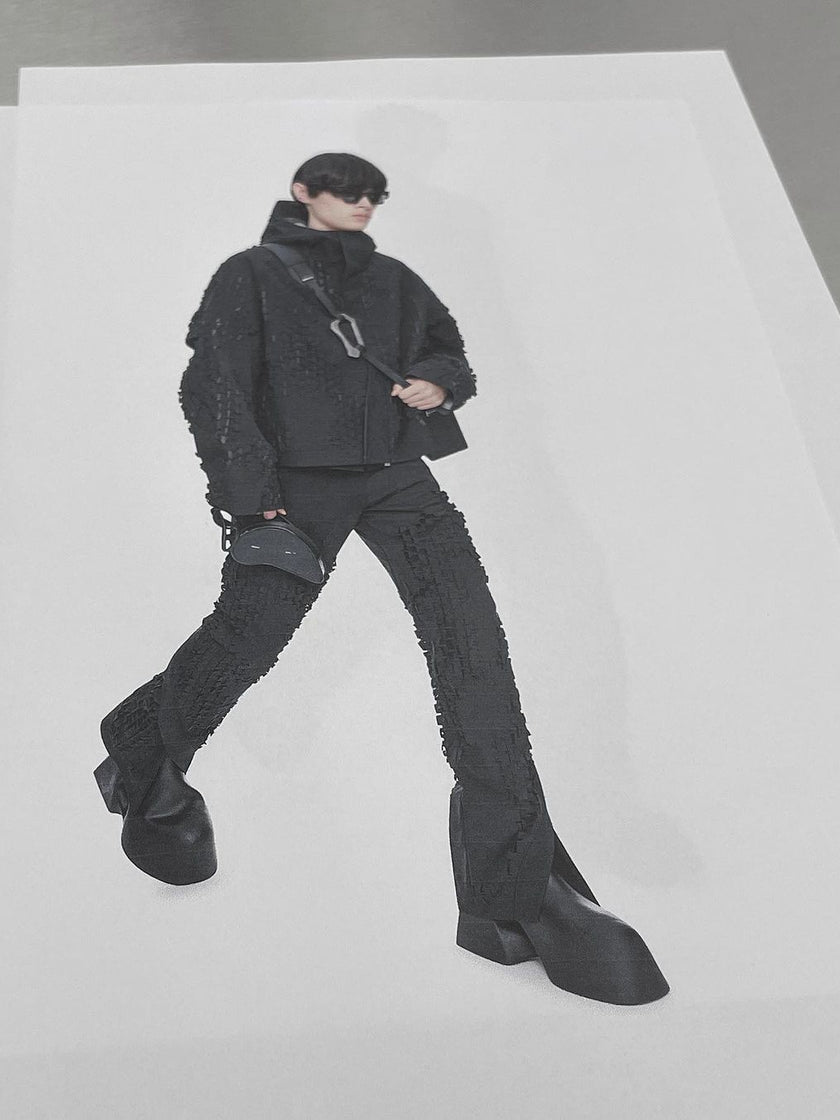 HE, product: MORPHOGENS TECHNICAL JACKET (Fig. 16)