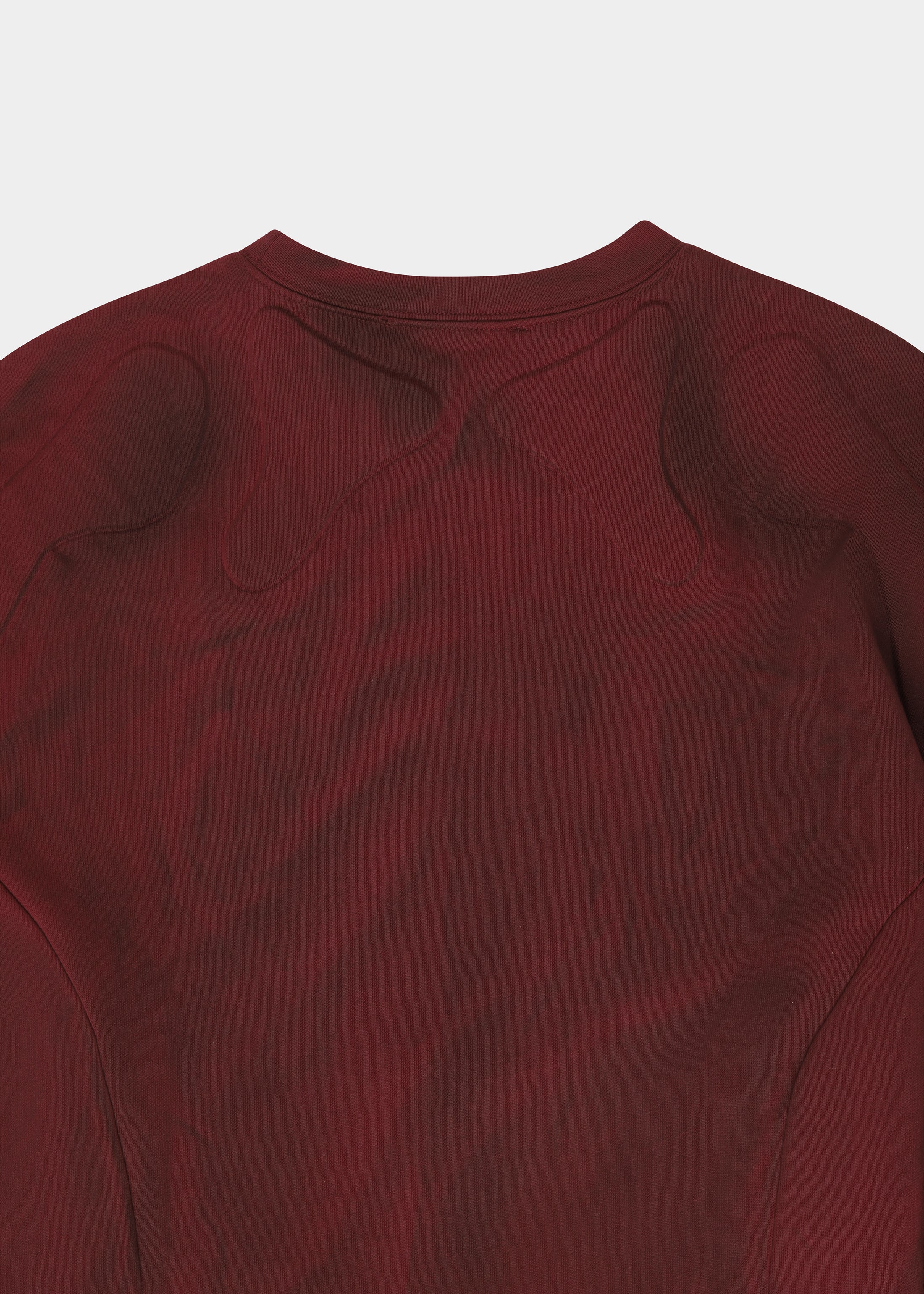 HE, product: KINETIC CREWNECK (Fig. 6)