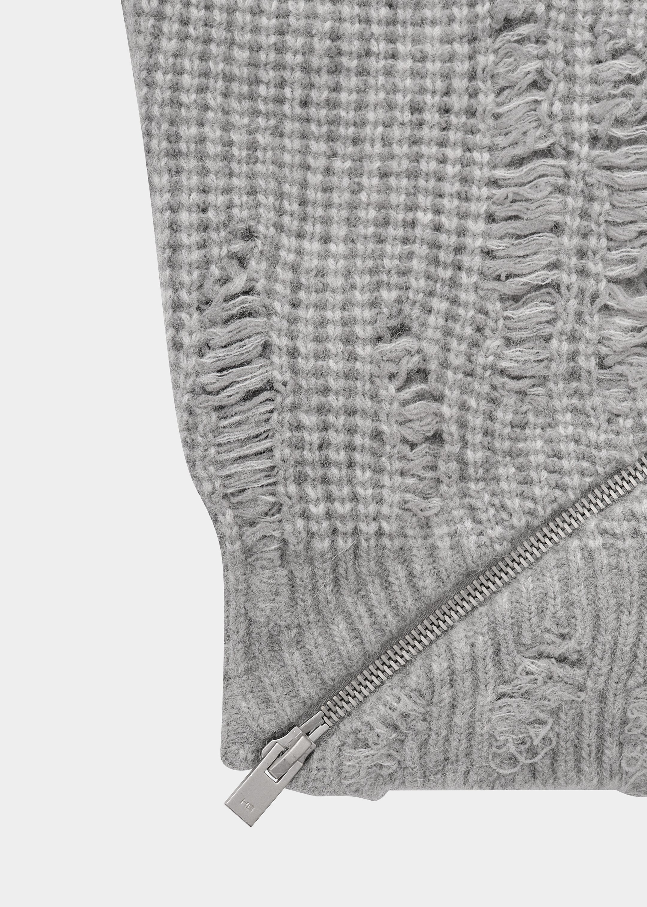 HE, product: CONVEX DISTRESSED KNIT (Fig. 10)
