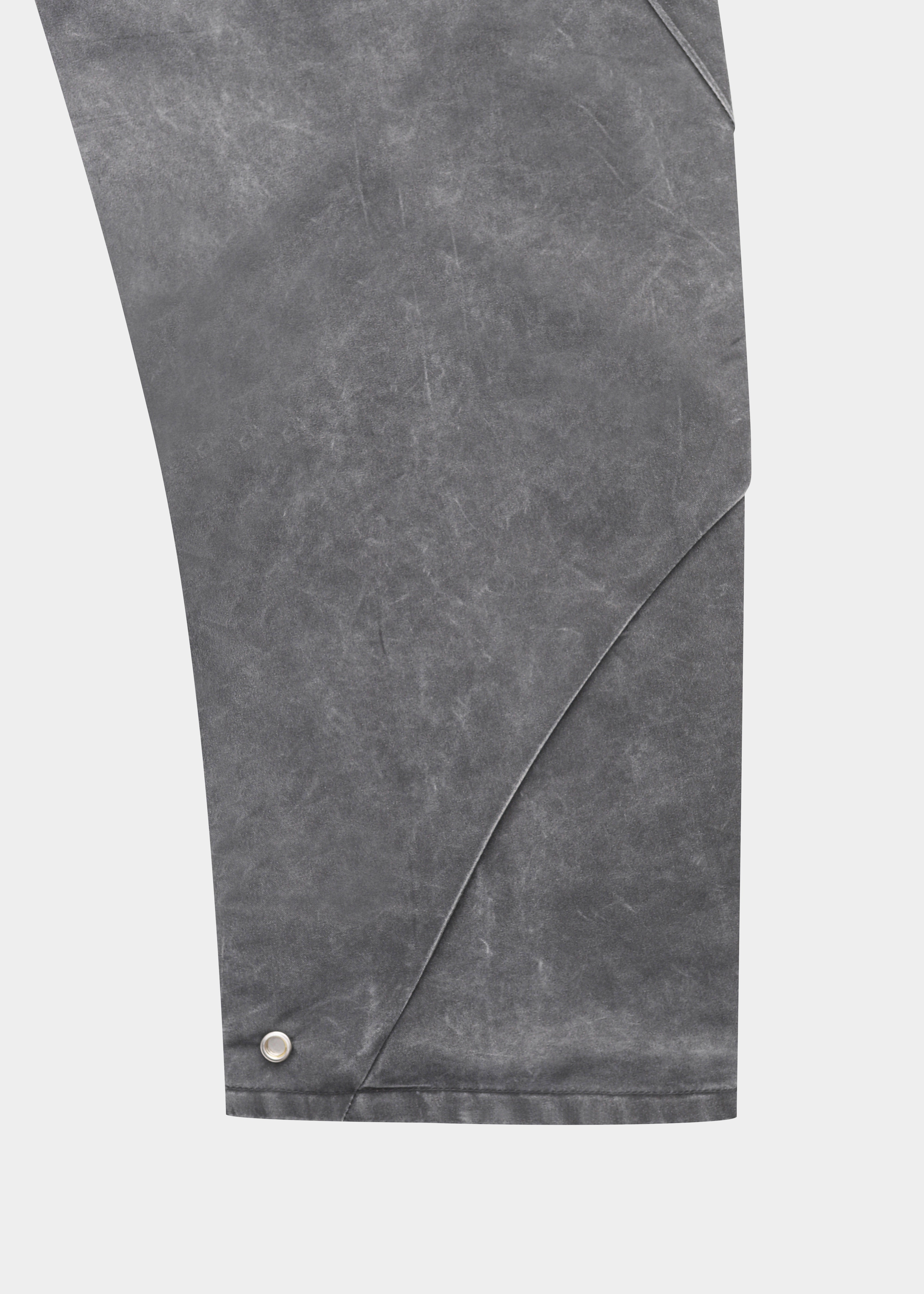 HE, product: UNLINKED TECHNICAL SHIRT (Fig. 8)