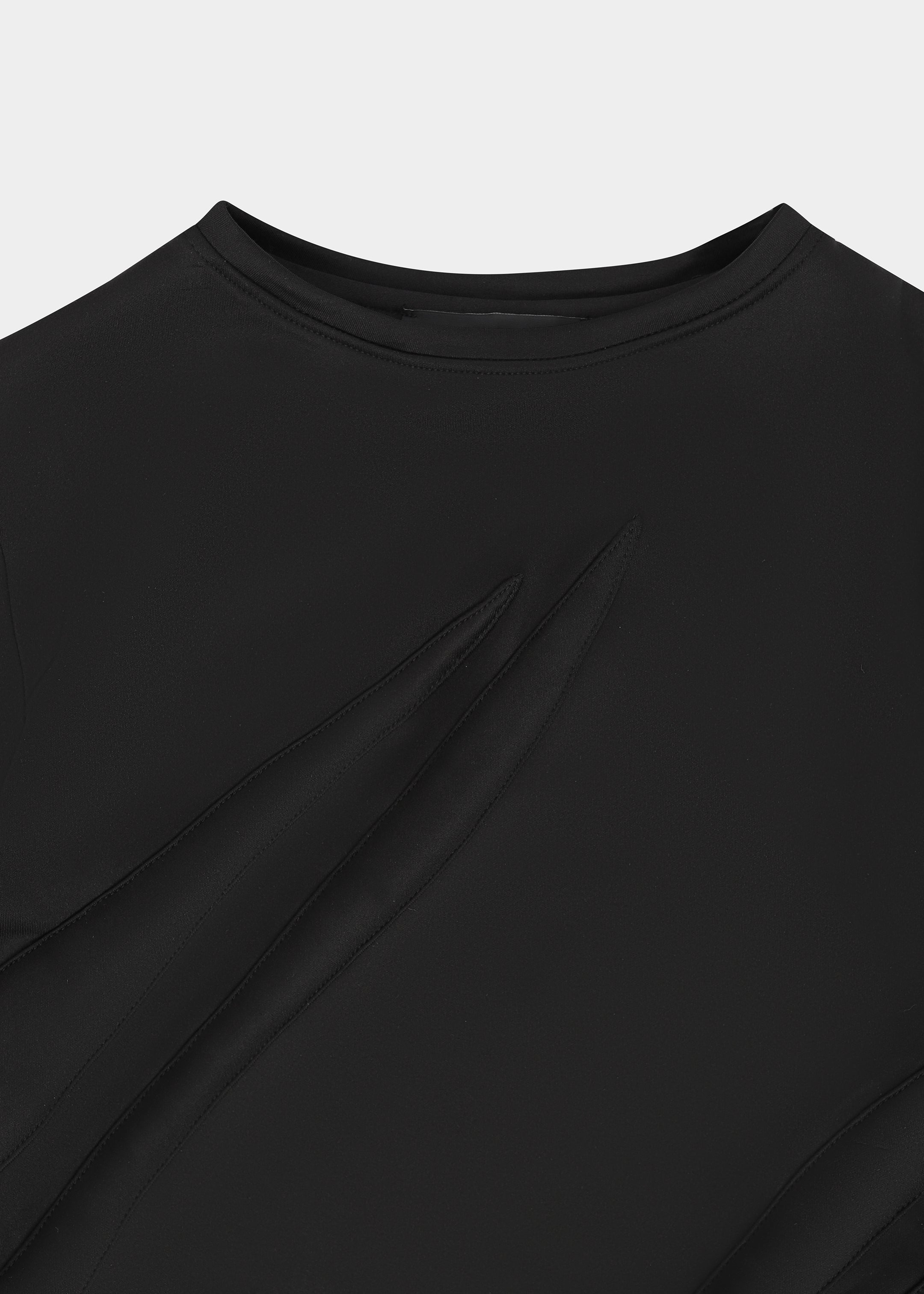 HE, product: MORPHED PADDED DRESS (Fig. 7)