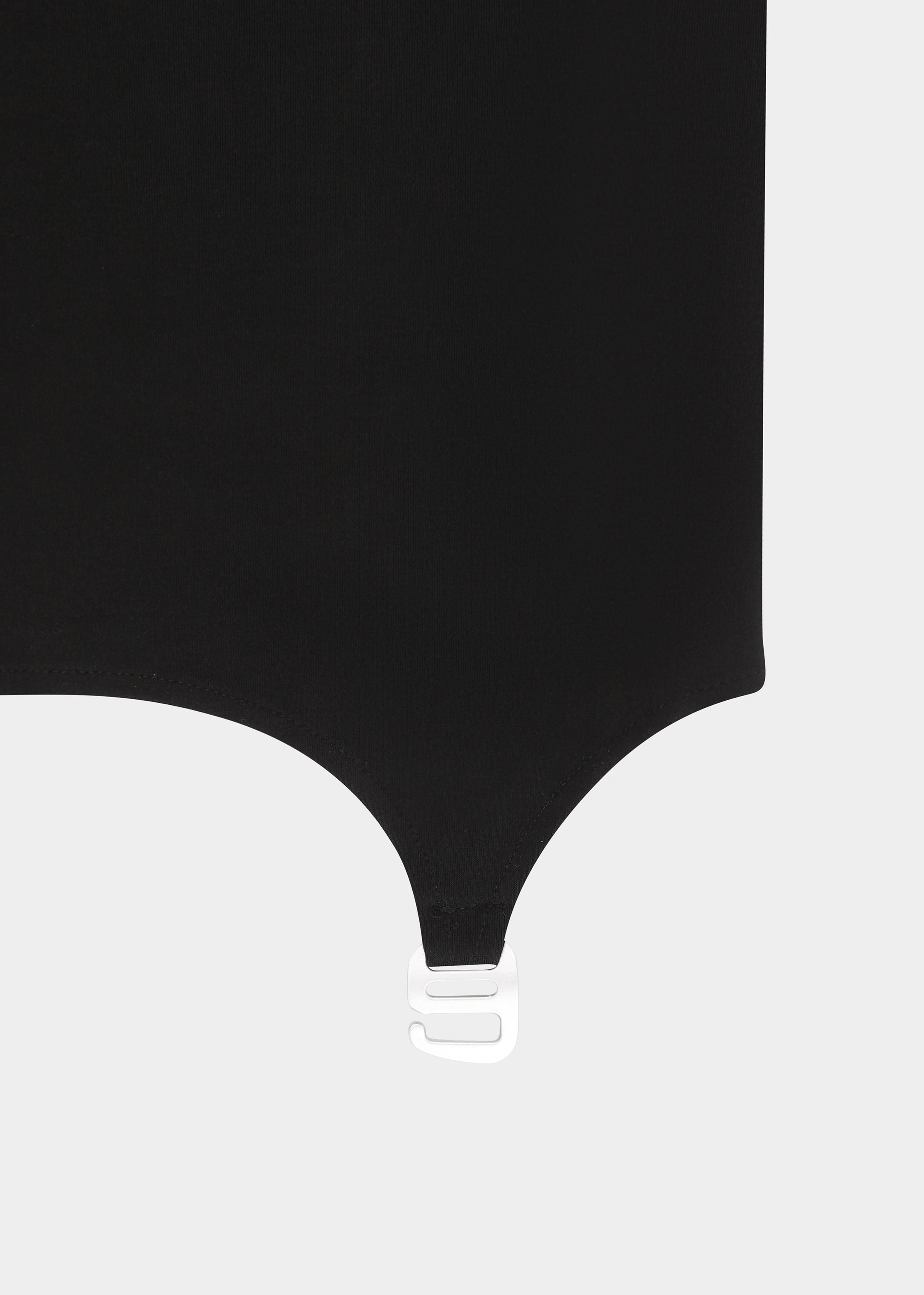 HE, product: ORDERLY JERSEY DRESS (Fig. 6)