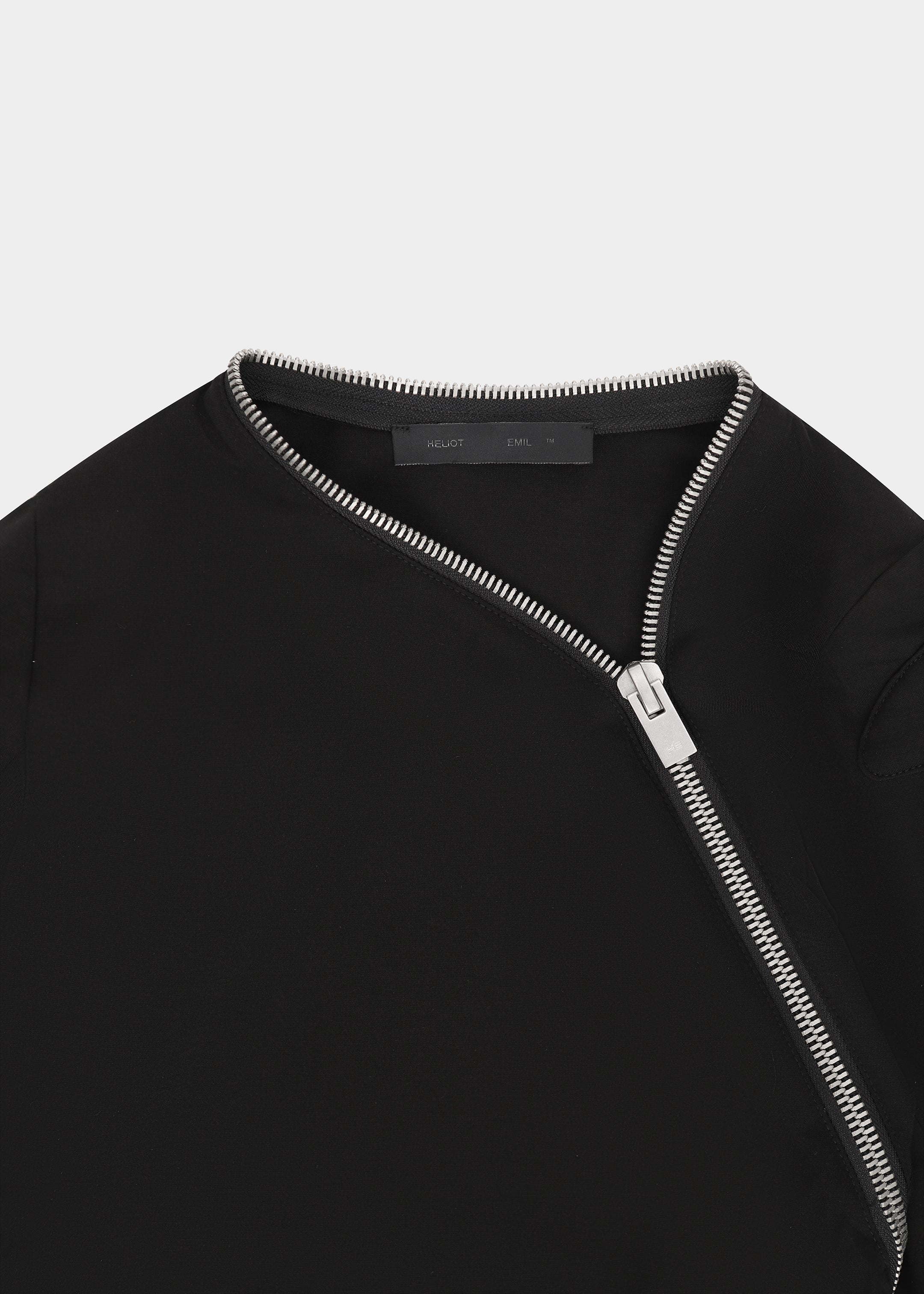 HE, product: CURVE LONGSLEEVE TOP (Fig. 6)