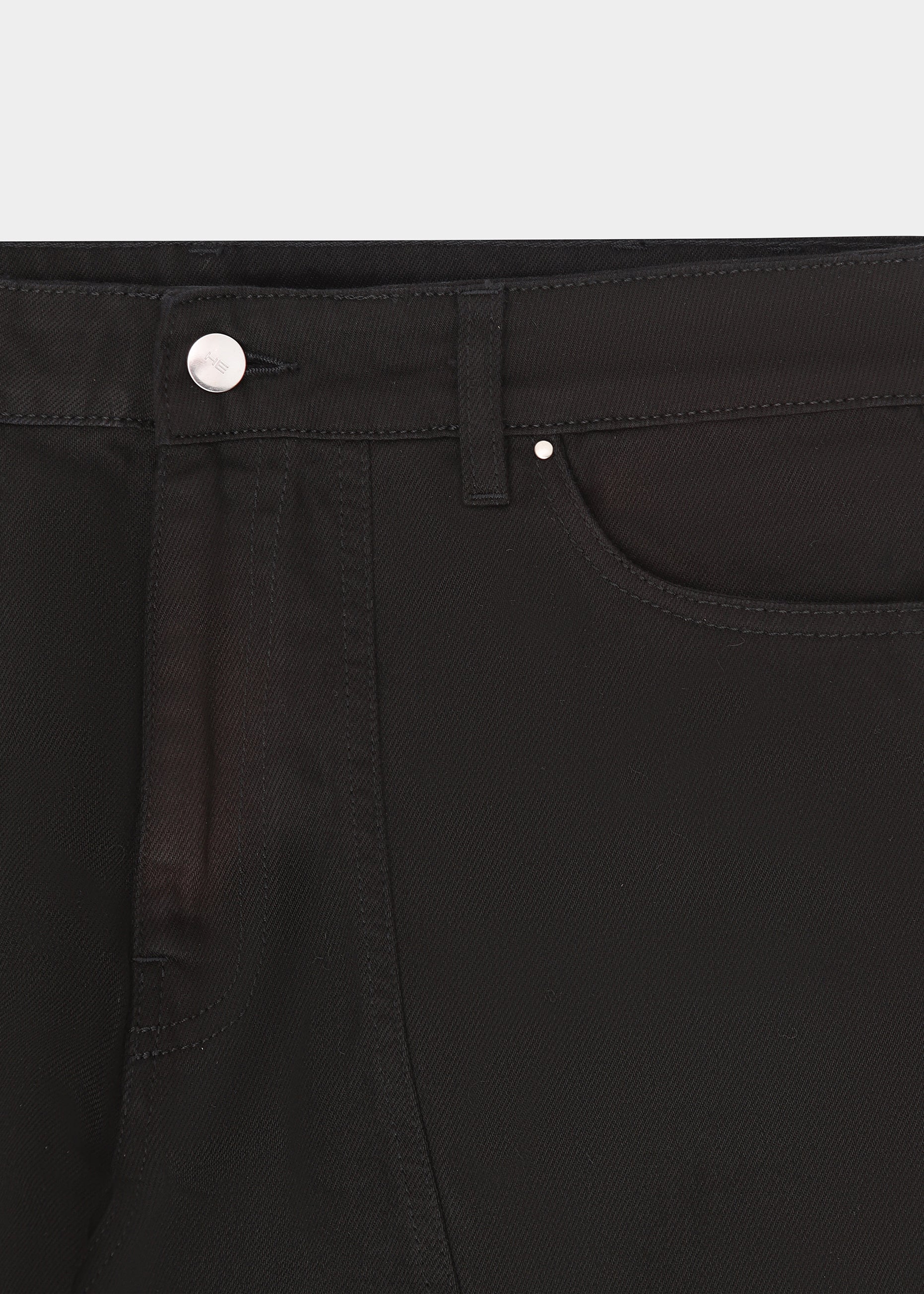 HE, product: HOLONOMIC POCKET DENIM CARGO (Fig. 8)