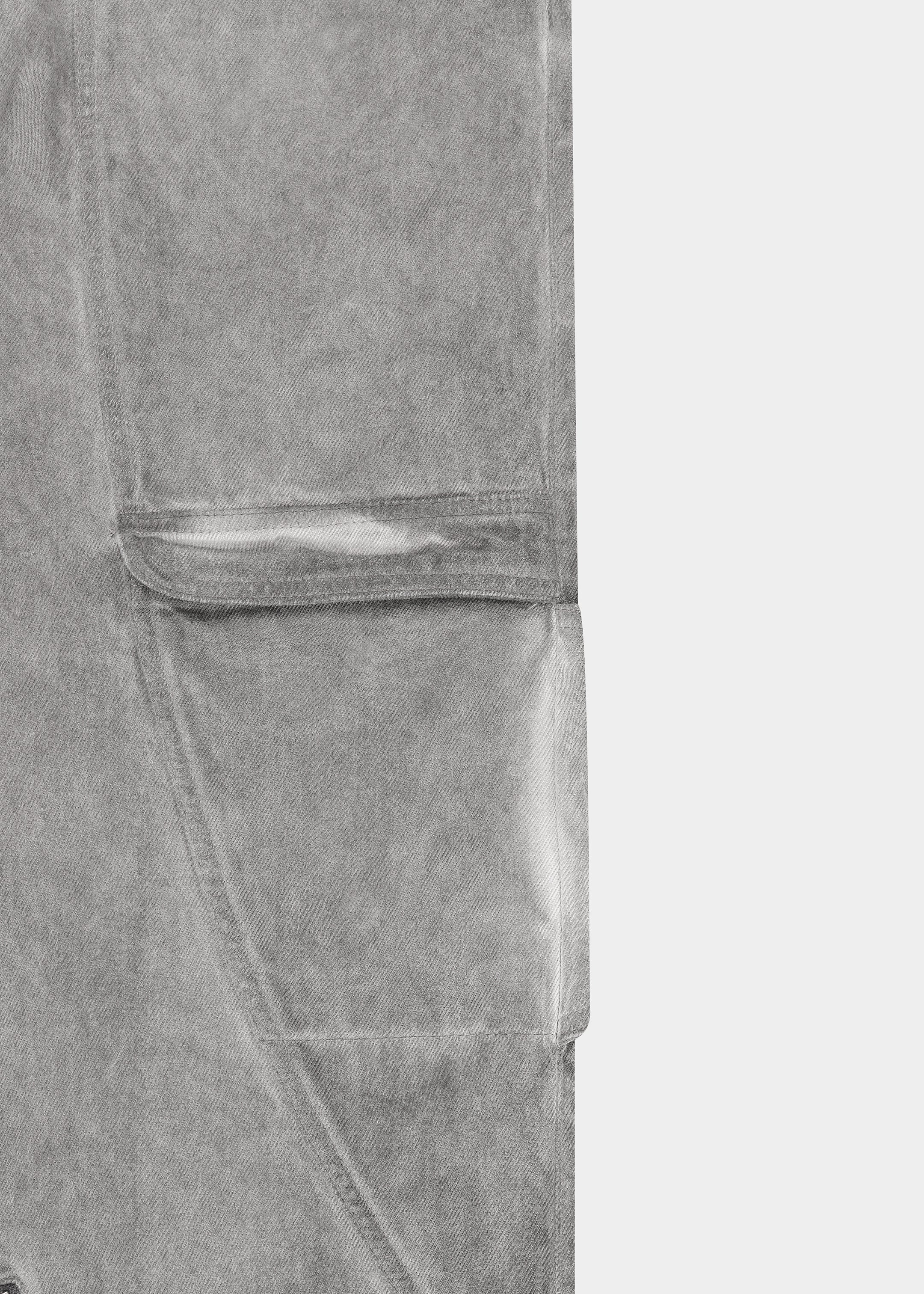 HE, product: MEROMORPHIC DENIM CARGO (Fig. 8)