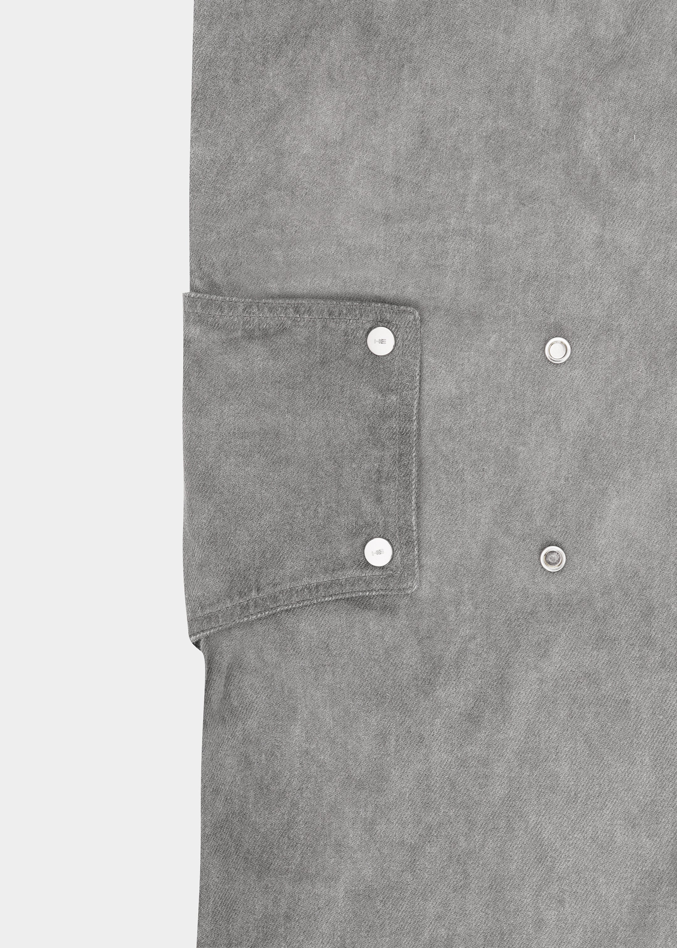 HE, product: MEROMORPHIC DENIM CARGO (Fig. 10)