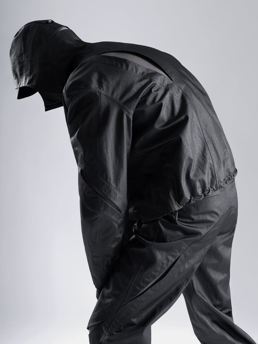 HE, product: RESILIENCE TECHNICAL JACKET (Fig. 21)
