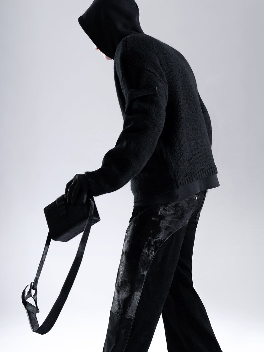 HE, product: INVIOLA CASHMERE CREWNECK (Fig. 14)