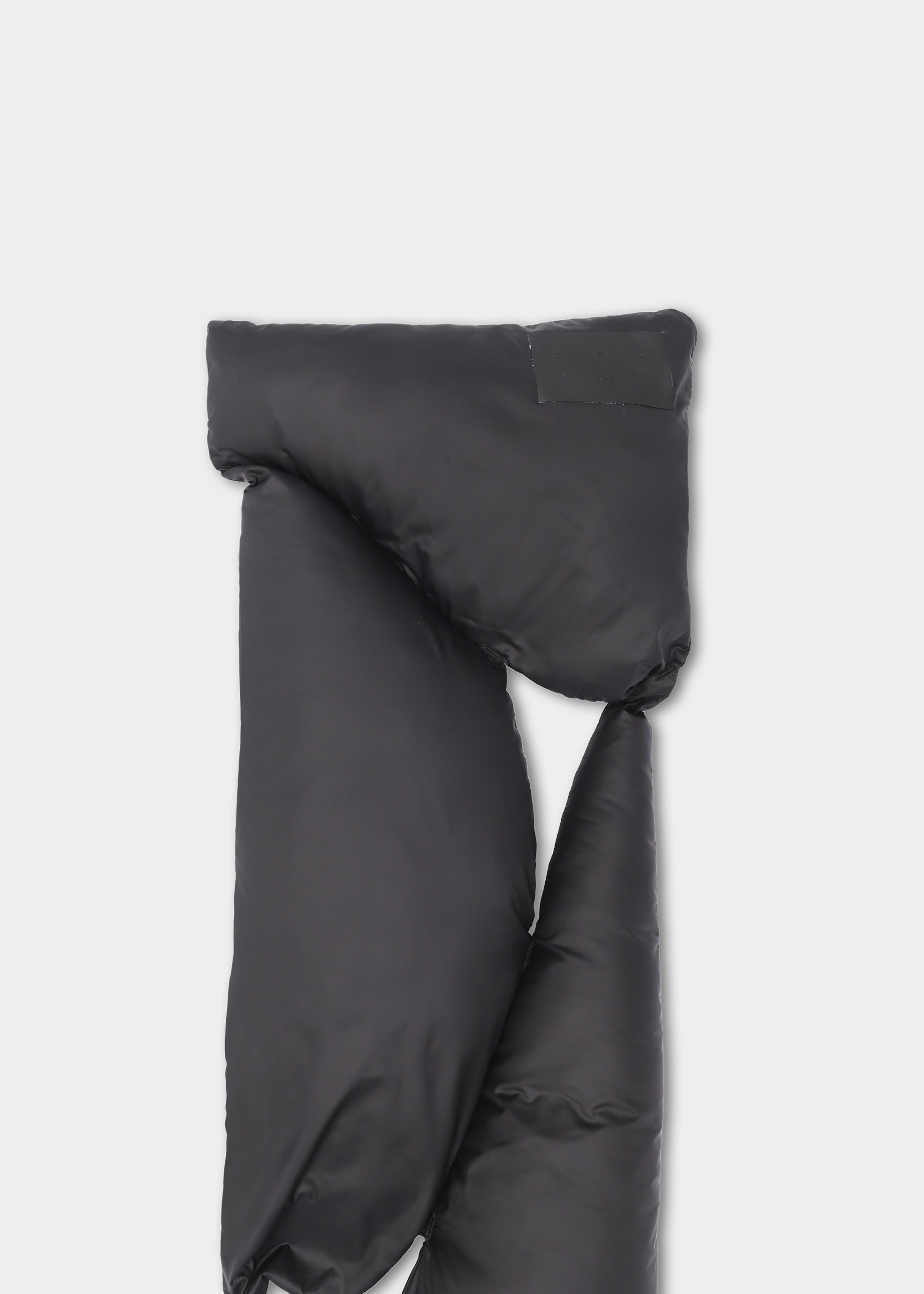 HE, product: SCIR SCARF (Fig. 10)