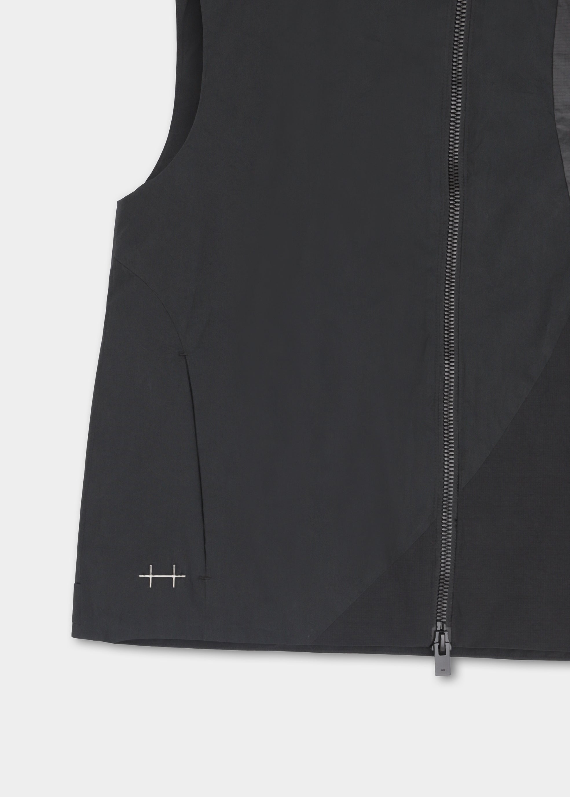 HE, product: POLARIZE VEST (Fig. 9)