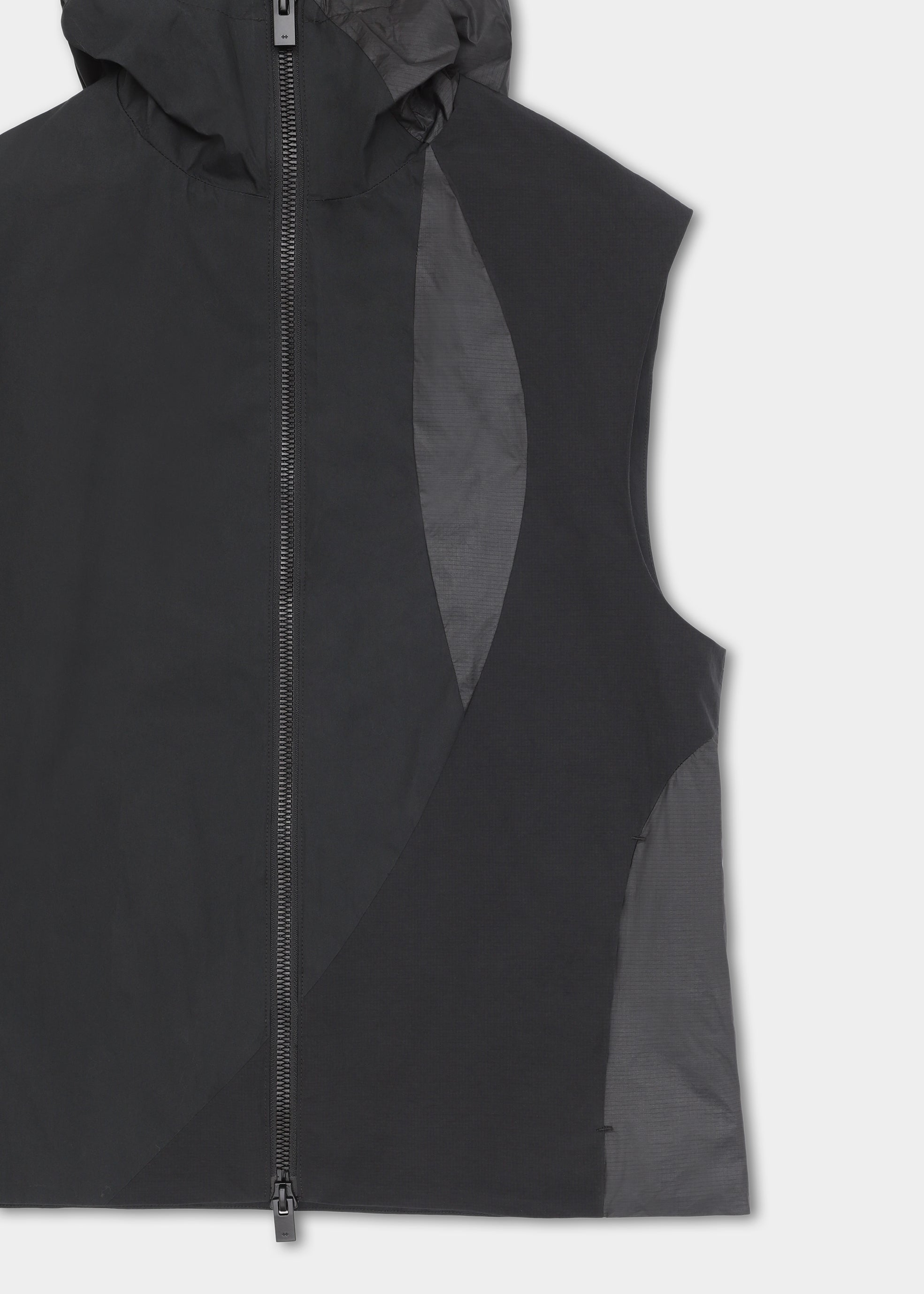 HE, product: POLARIZE VEST (Fig. 11)