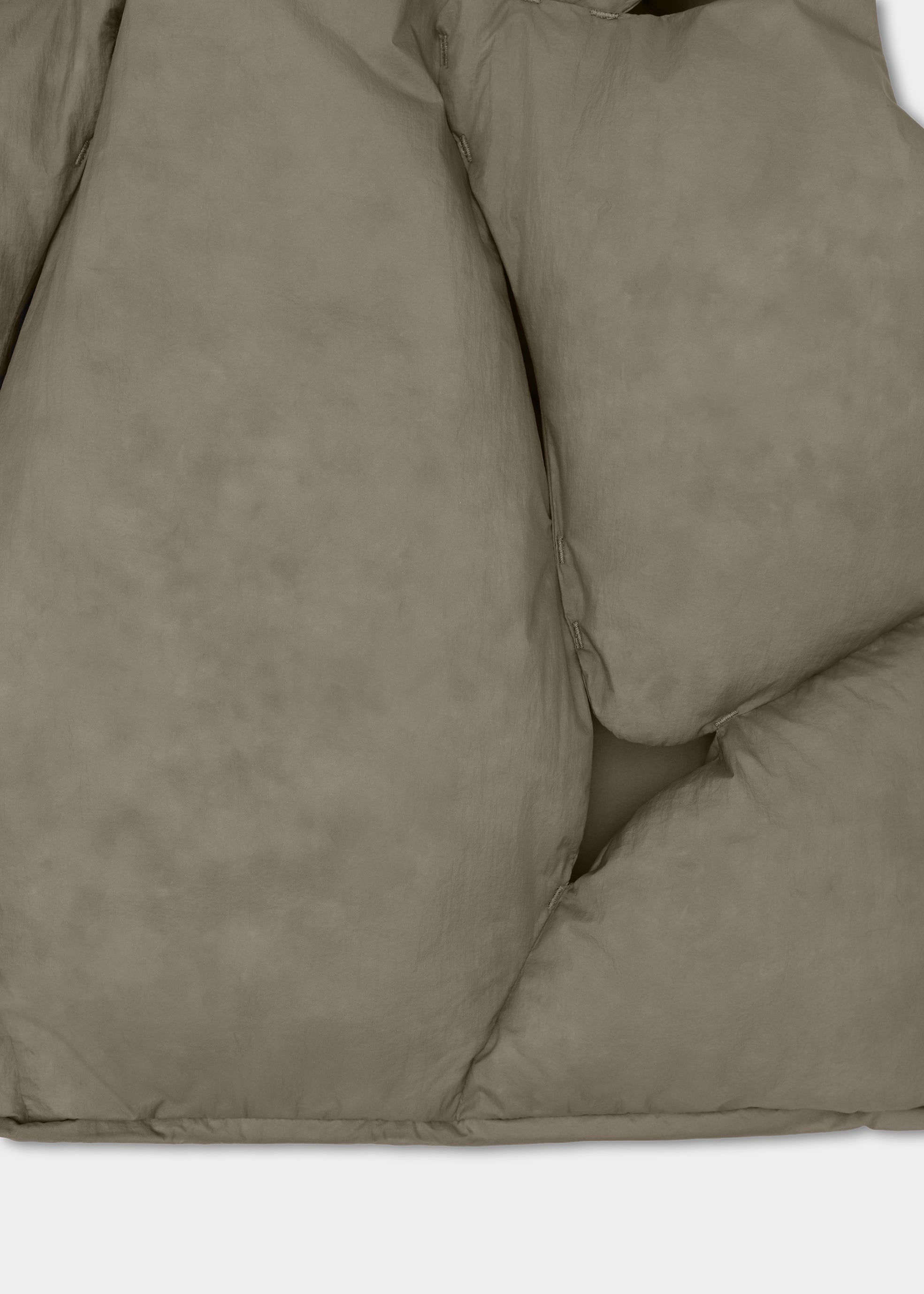 HE, product: SOLSTICE PADDED VEST (Fig. 12)