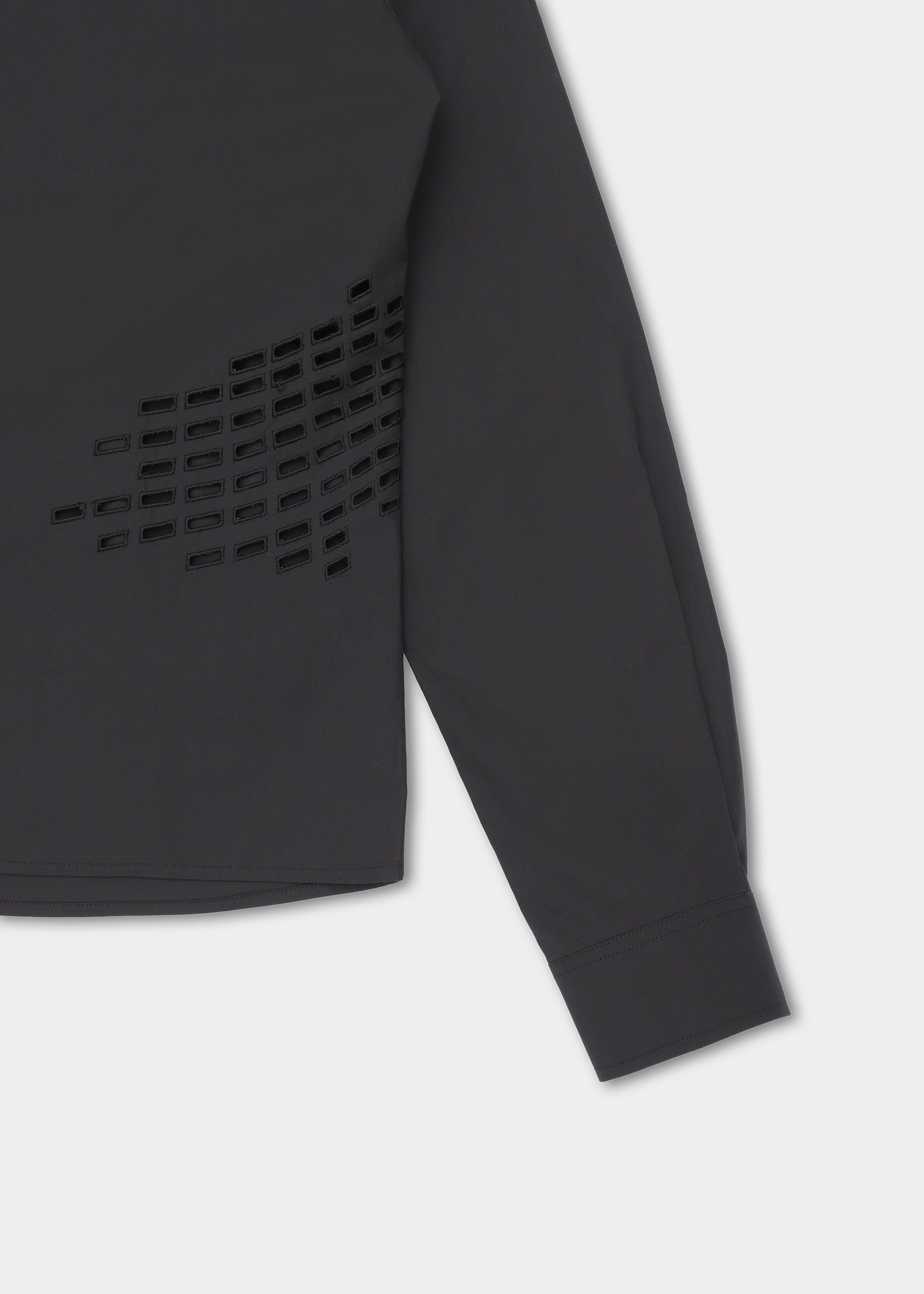 HE, product: HALOS SHIRT (Fig. 8)