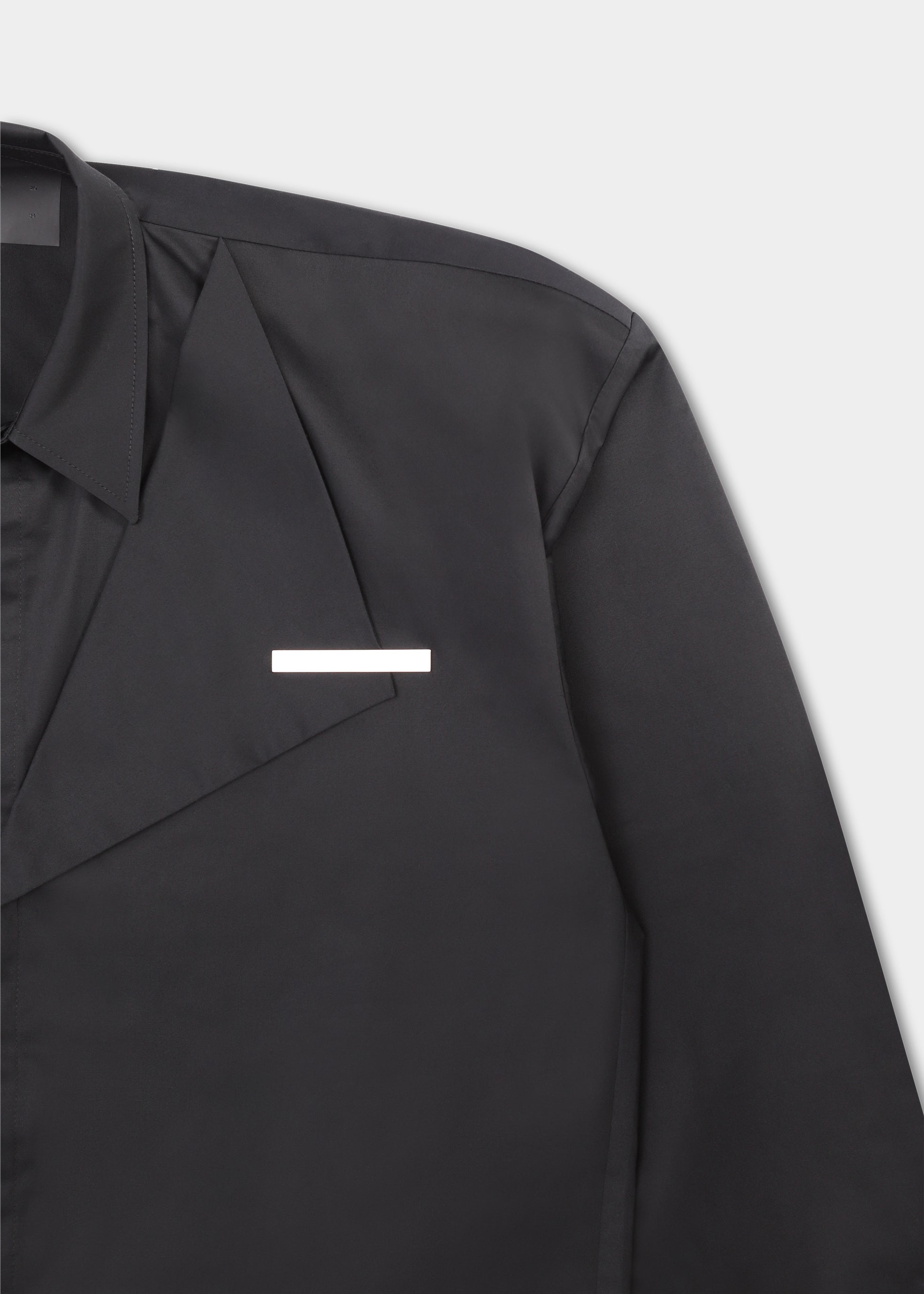 HE, product: ASTRAPE SHIRT (Fig. 9)