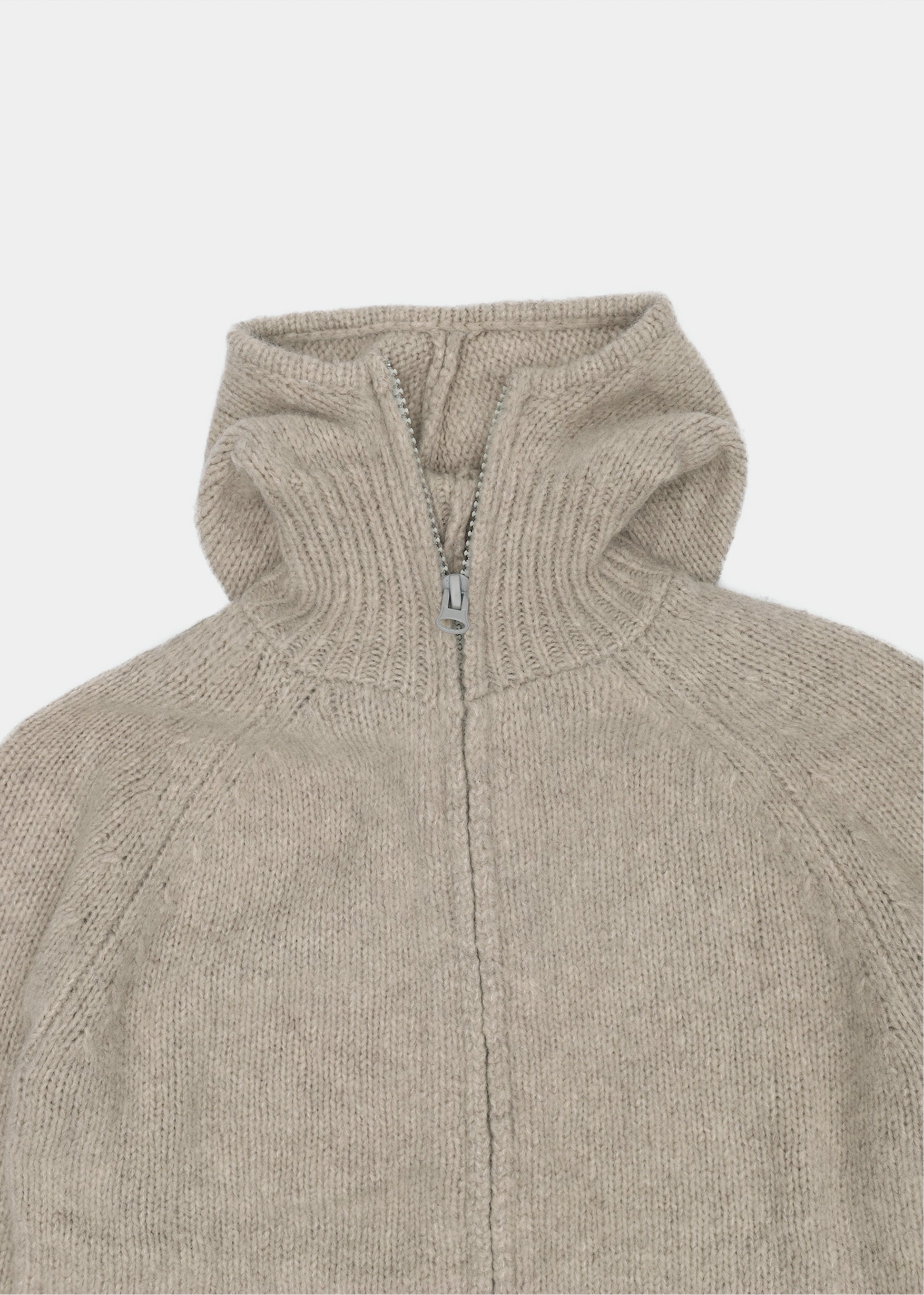 HE, product: INVIOLA CASHMERE HOODIE (Fig. 10)