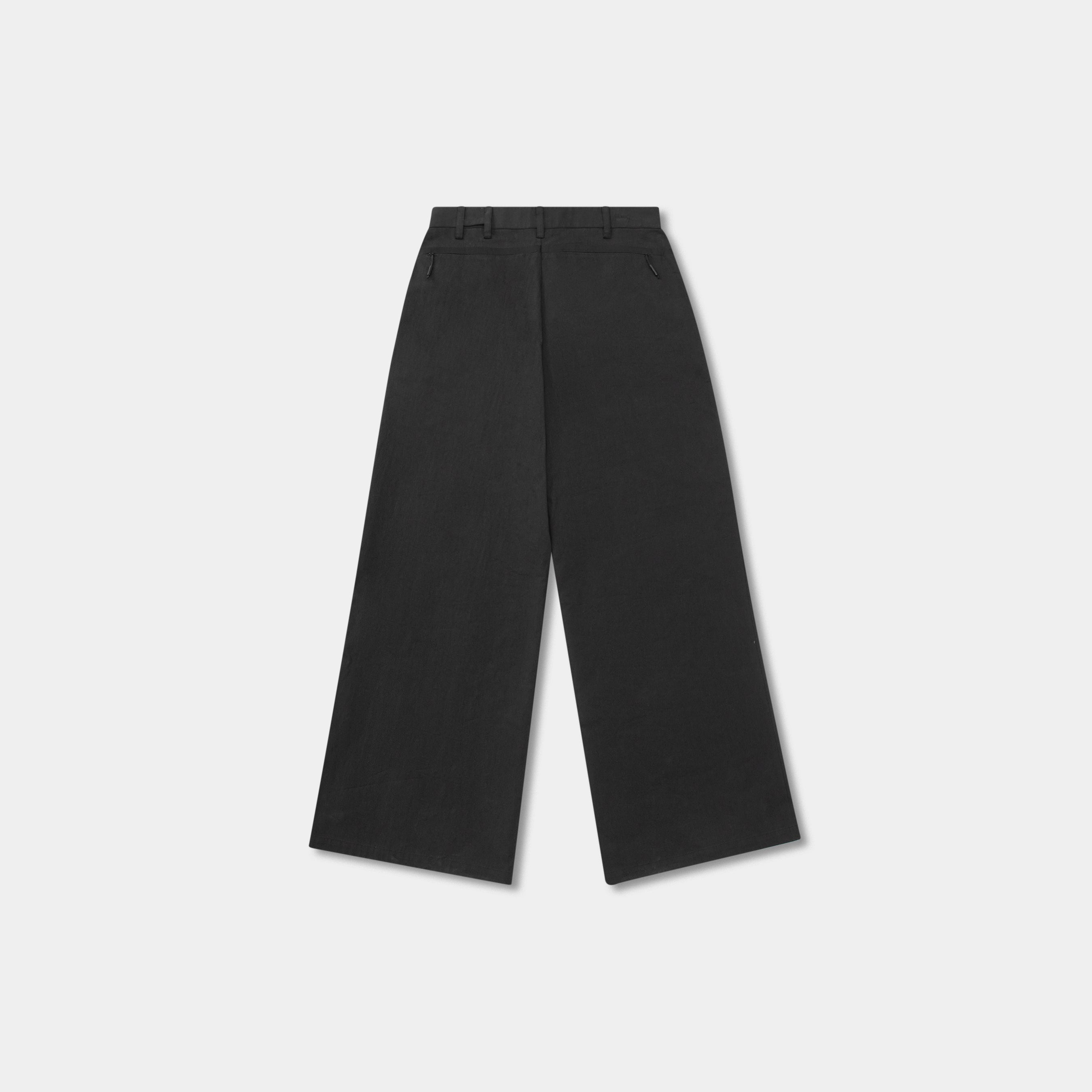 HE, product: KATHEMERA PANTS (Fig. 9)