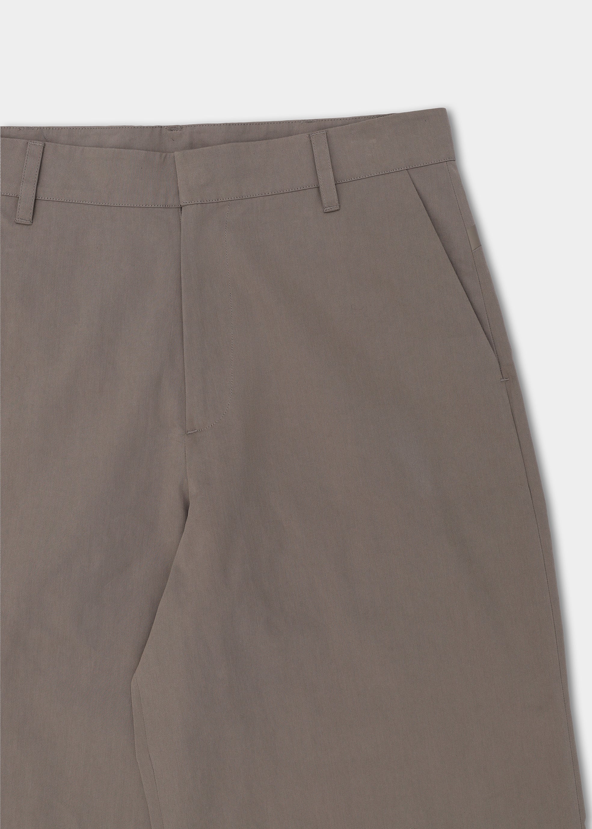 HE, product: KATHEMERA PANTS (Fig. 9)