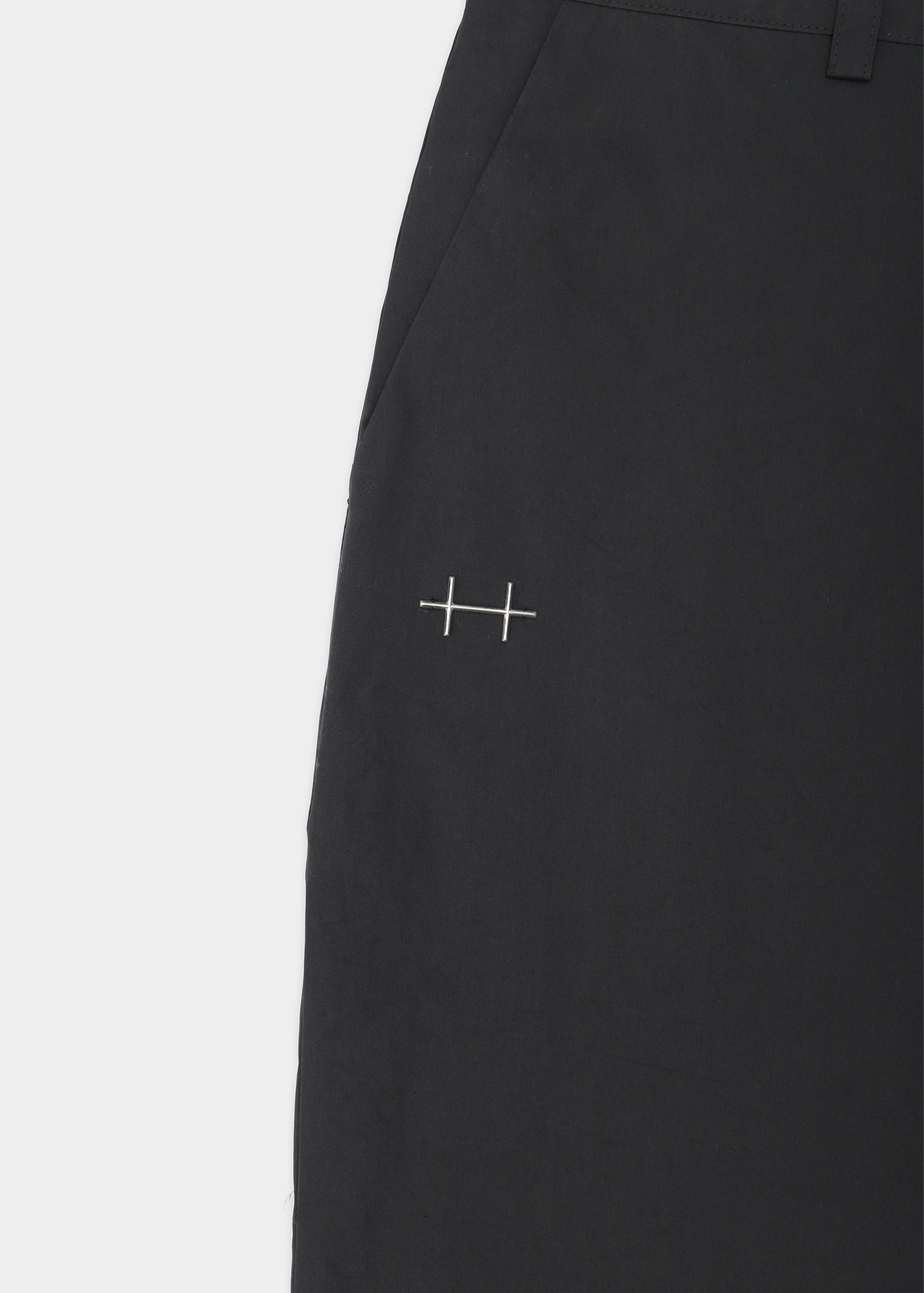 HE, product: POLARIZE TROUSERS (Fig. 8)