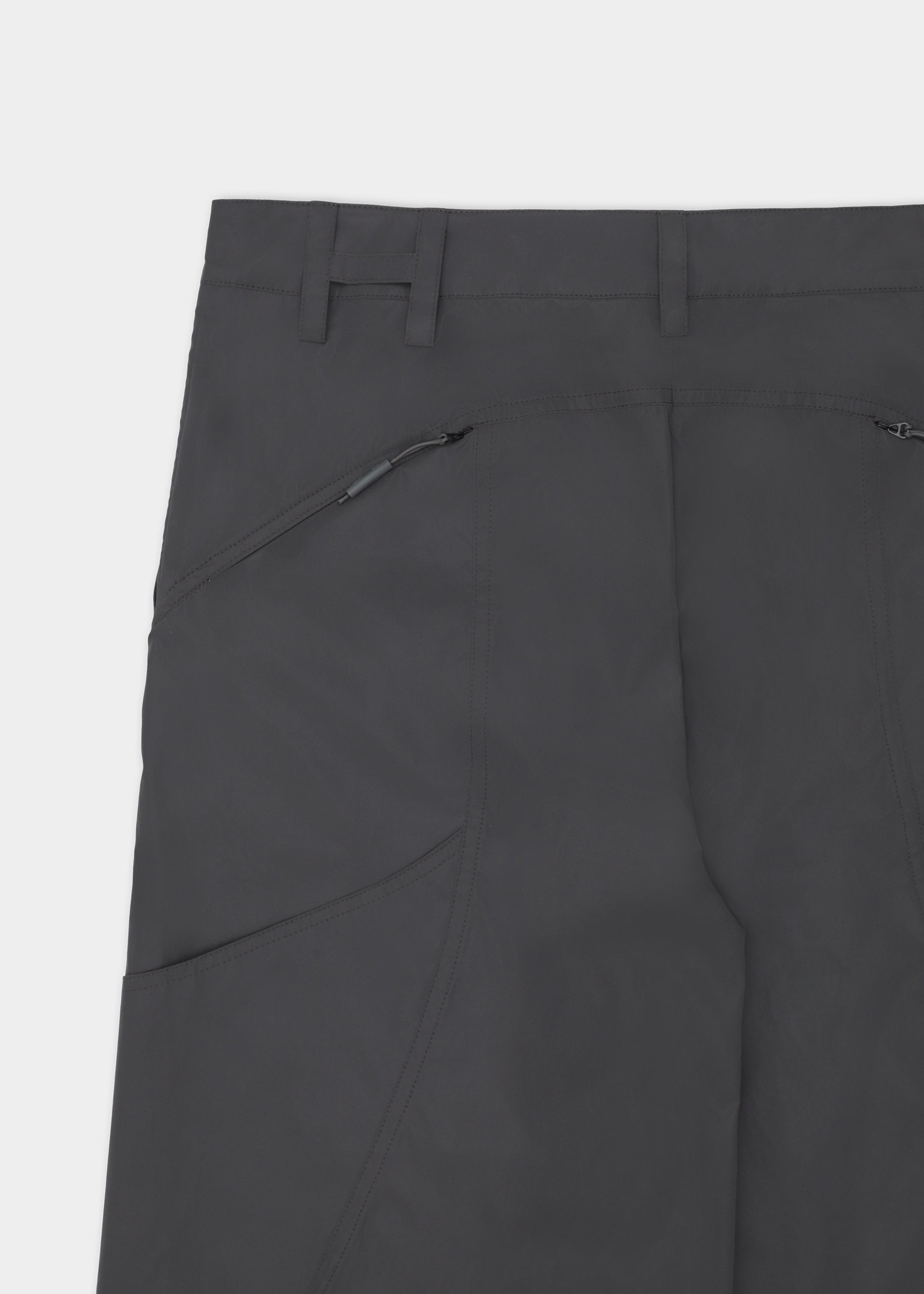 HE, product: INTERLUCENT TROUSERS (Fig. 8)