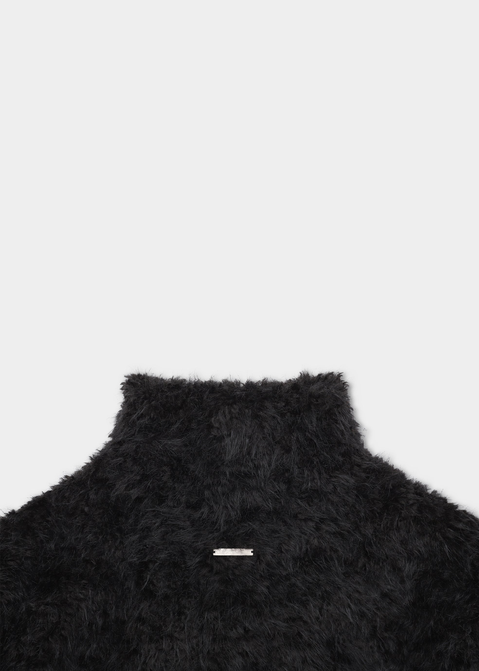 HE, product: VANTA JACKET (Fig. 12)