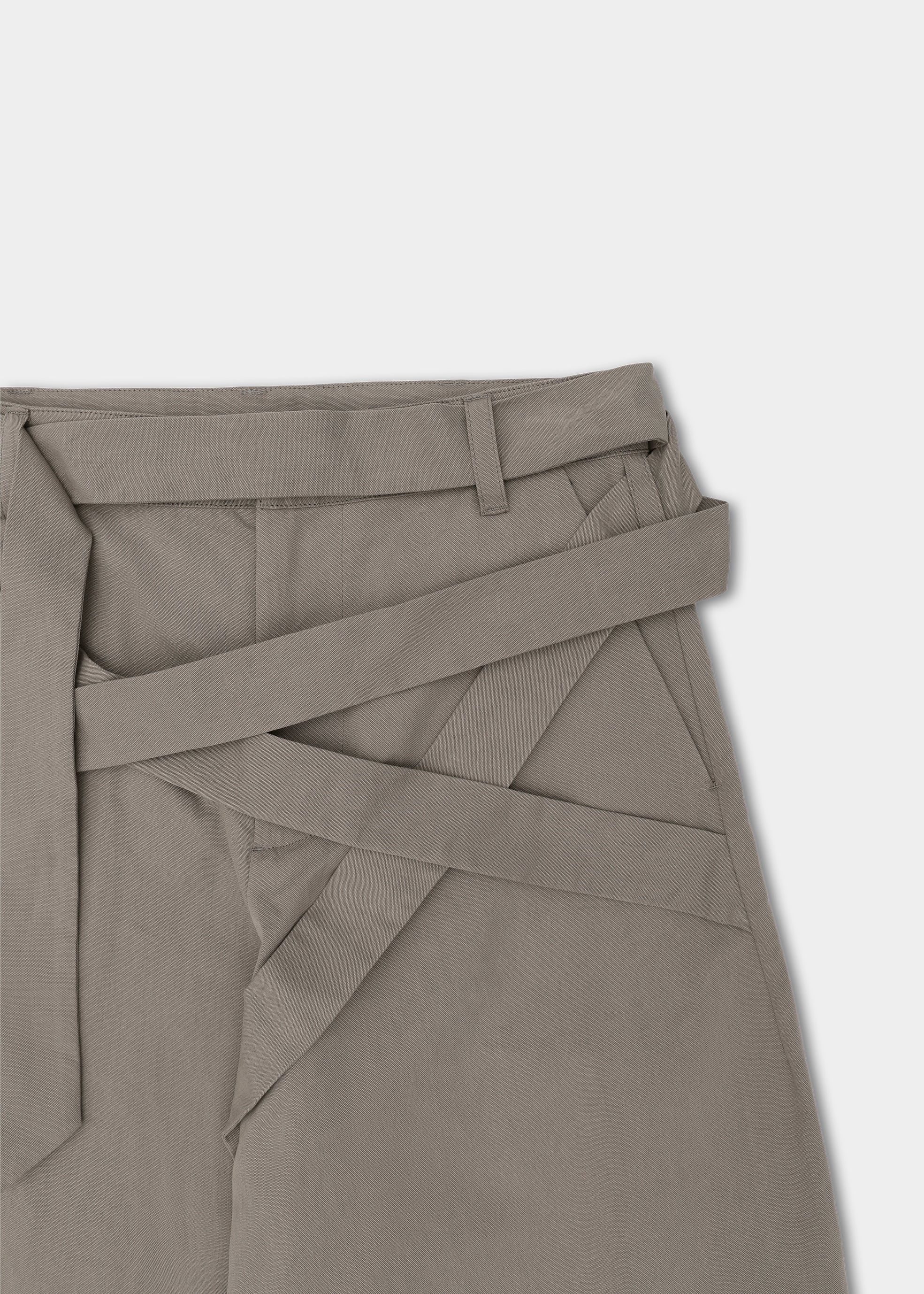 HE, product: LUSTER PANTS (Fig. 11)